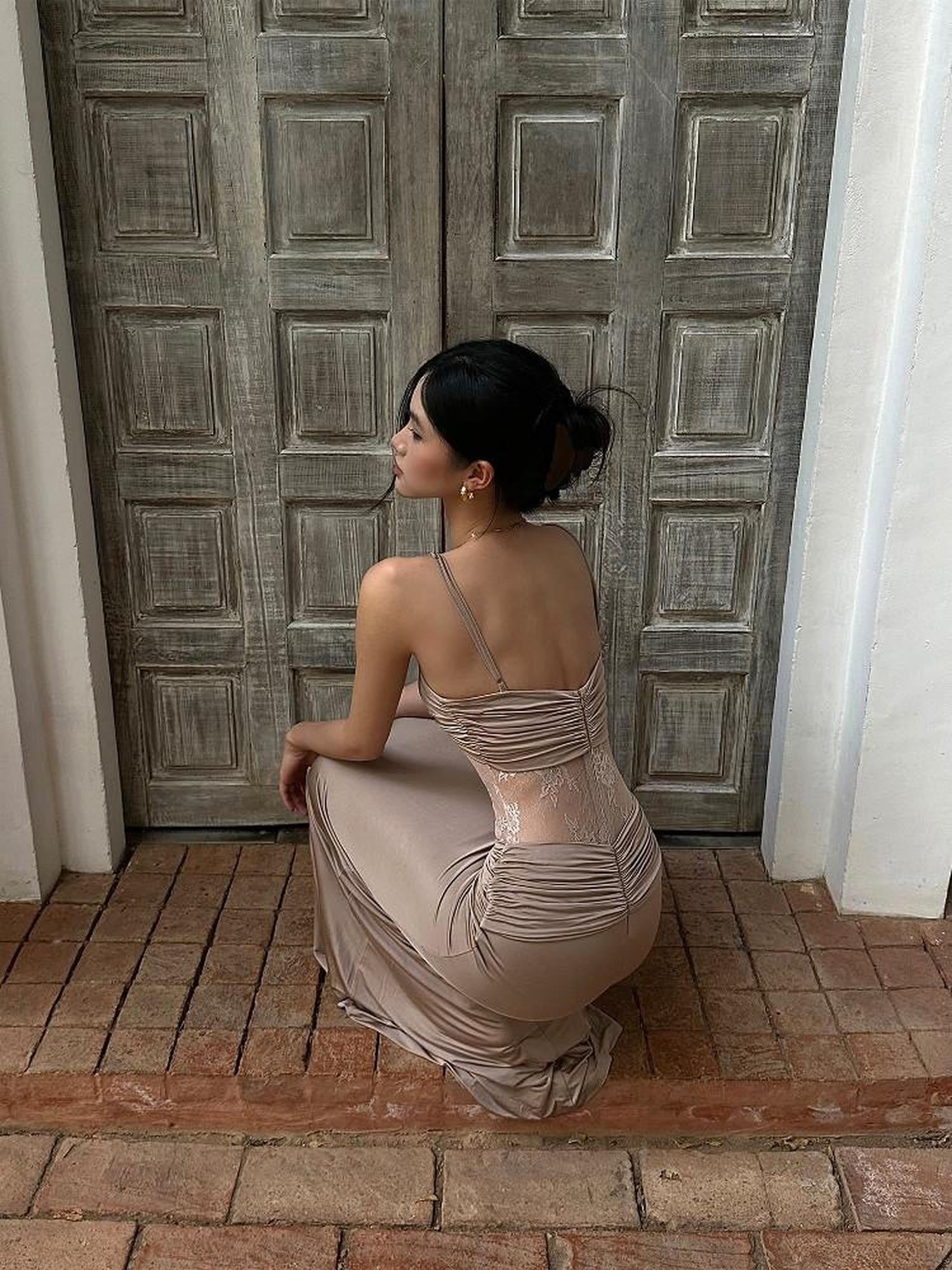 rovente Khaki Lace Spliced Mermaid Cinch Waist Spaghetti Women's Bodycon Maxi Dresses
