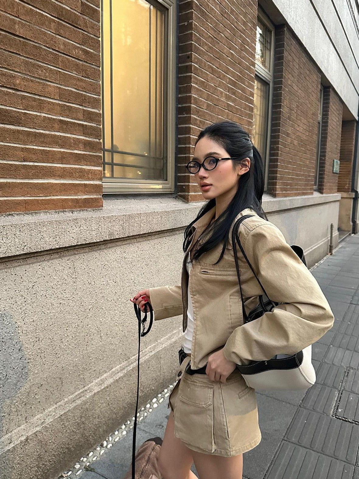 rovente Khaki Zipper Lapel Slanted Pockets Short Women's Pure Cotton Utility Jackets