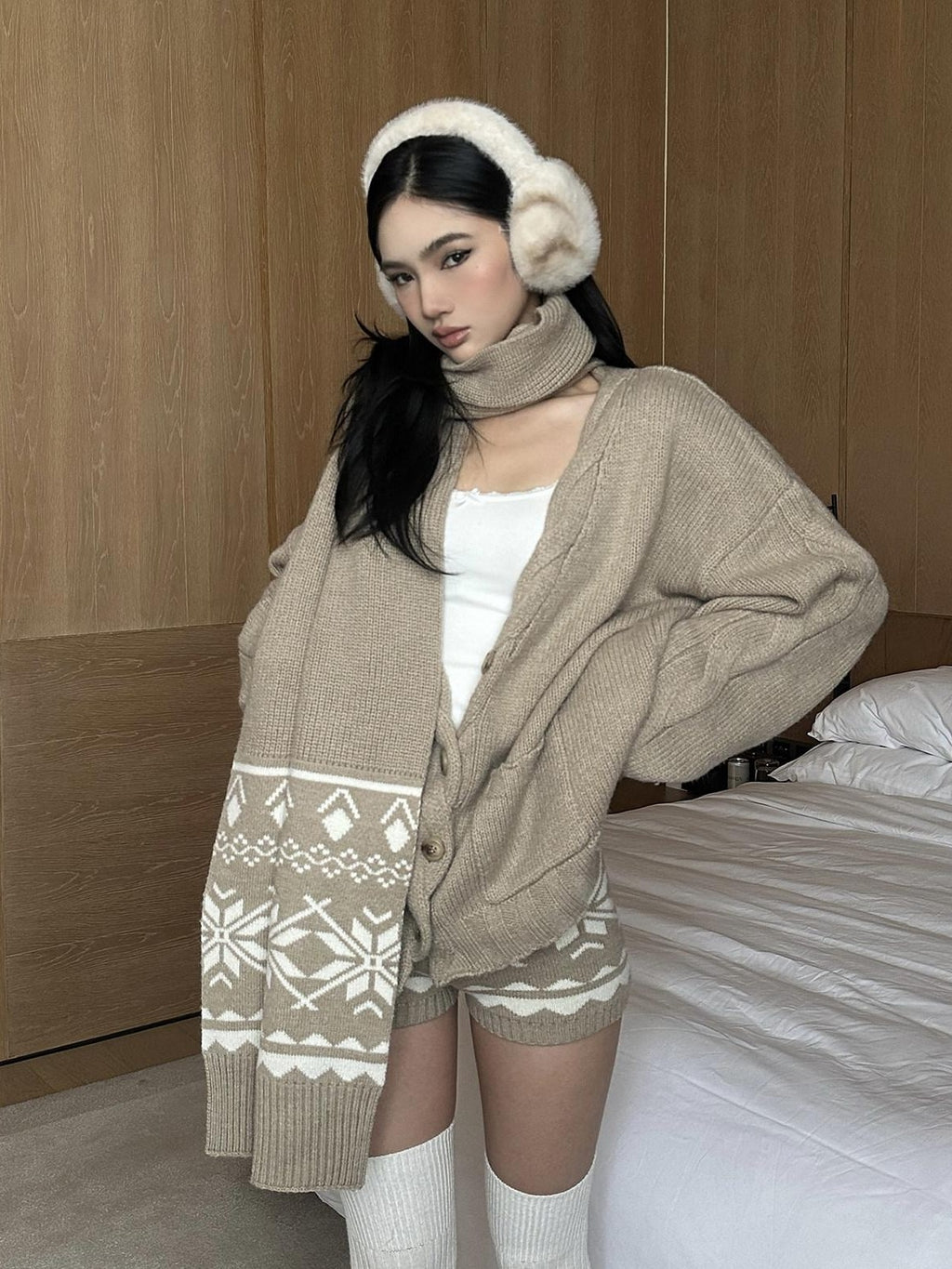 rovente Knitted Fair Isle Single Row Button Relaxed Women's Acrylic Blend Cardigans