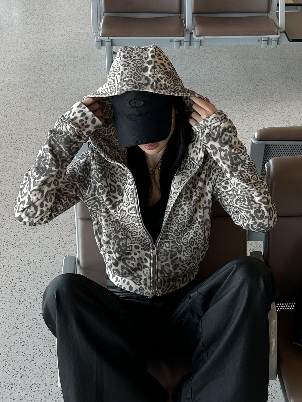 rovente Leopard Cropped Hooded Relaxed Long Sleeve Women's Cotton Zip-up Hoodies