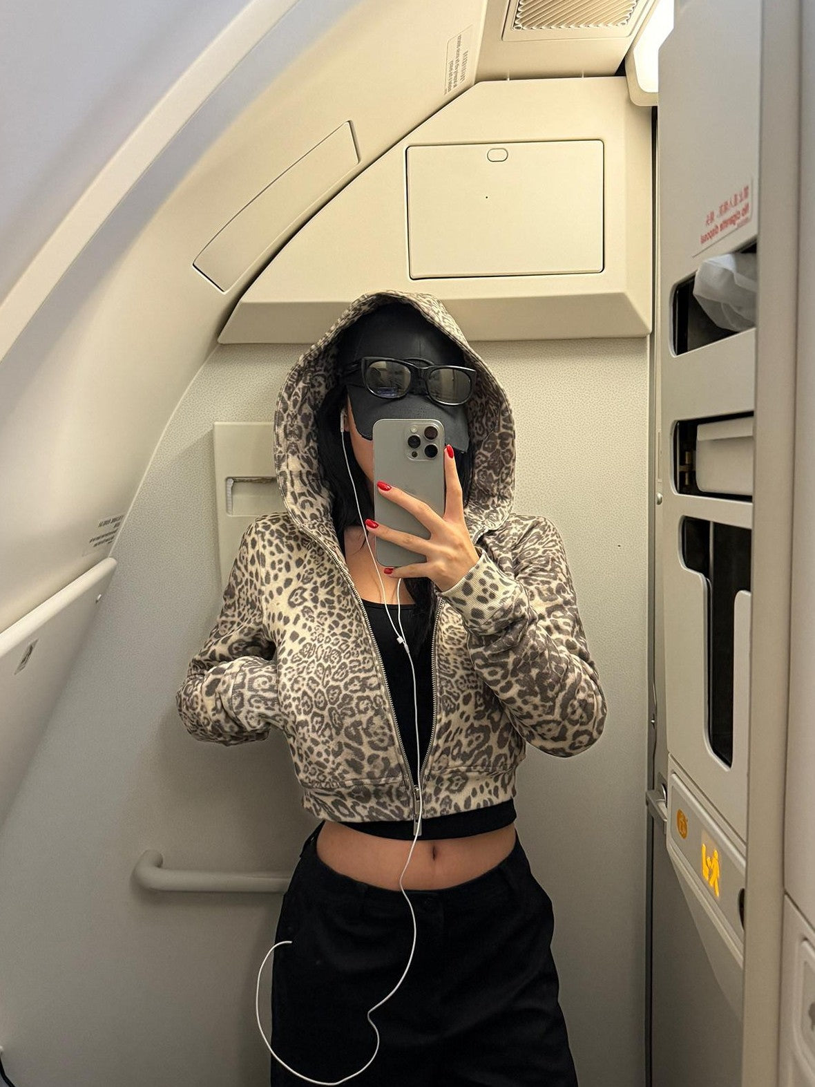 rovente Leopard Cropped Hooded Relaxed Long Sleeve Women's Cotton Zip-up Hoodies