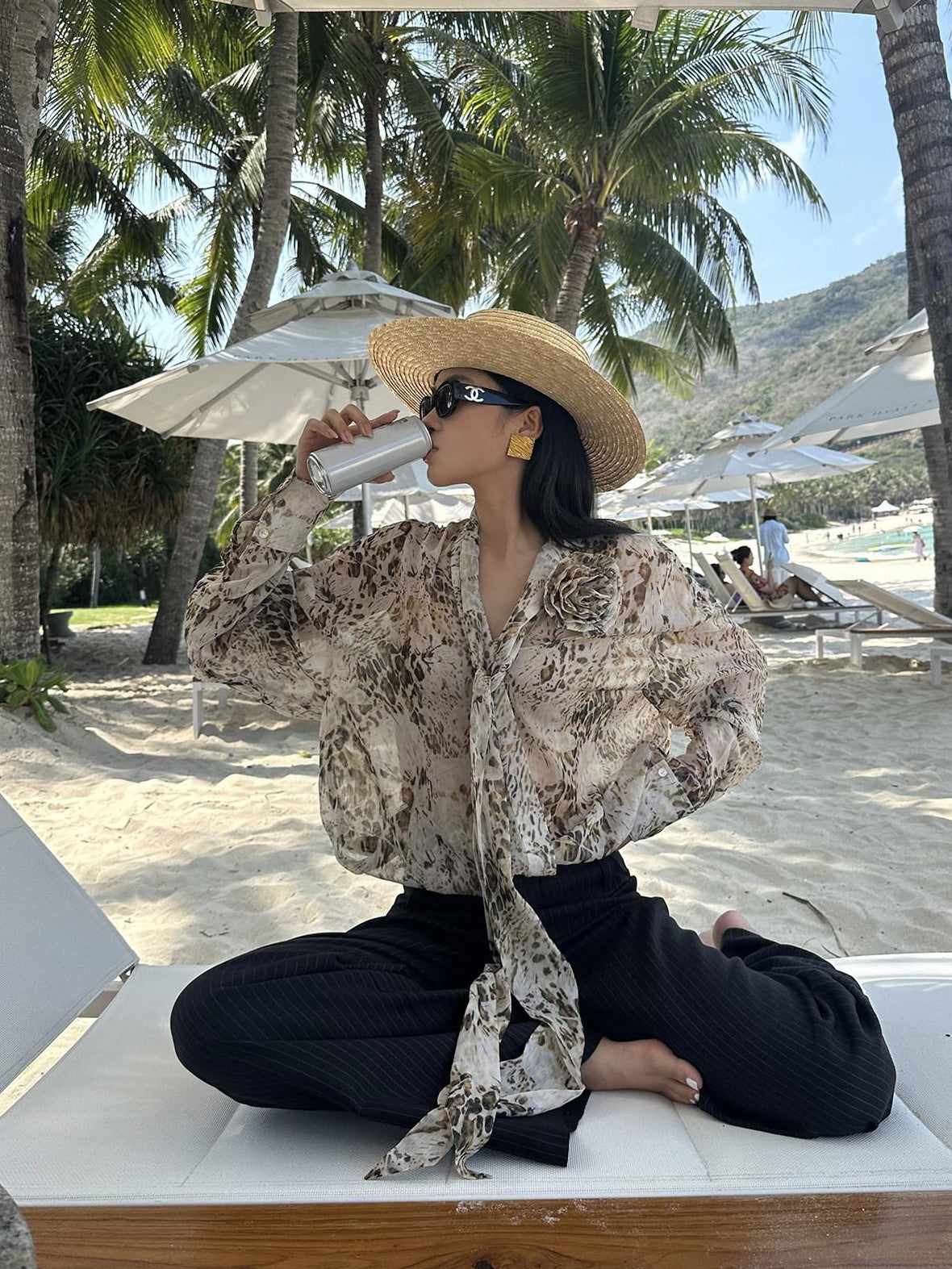 rovente Leopard Print Loose Long Sleeve Tie Neck Women's Polyester Shirt Jackets