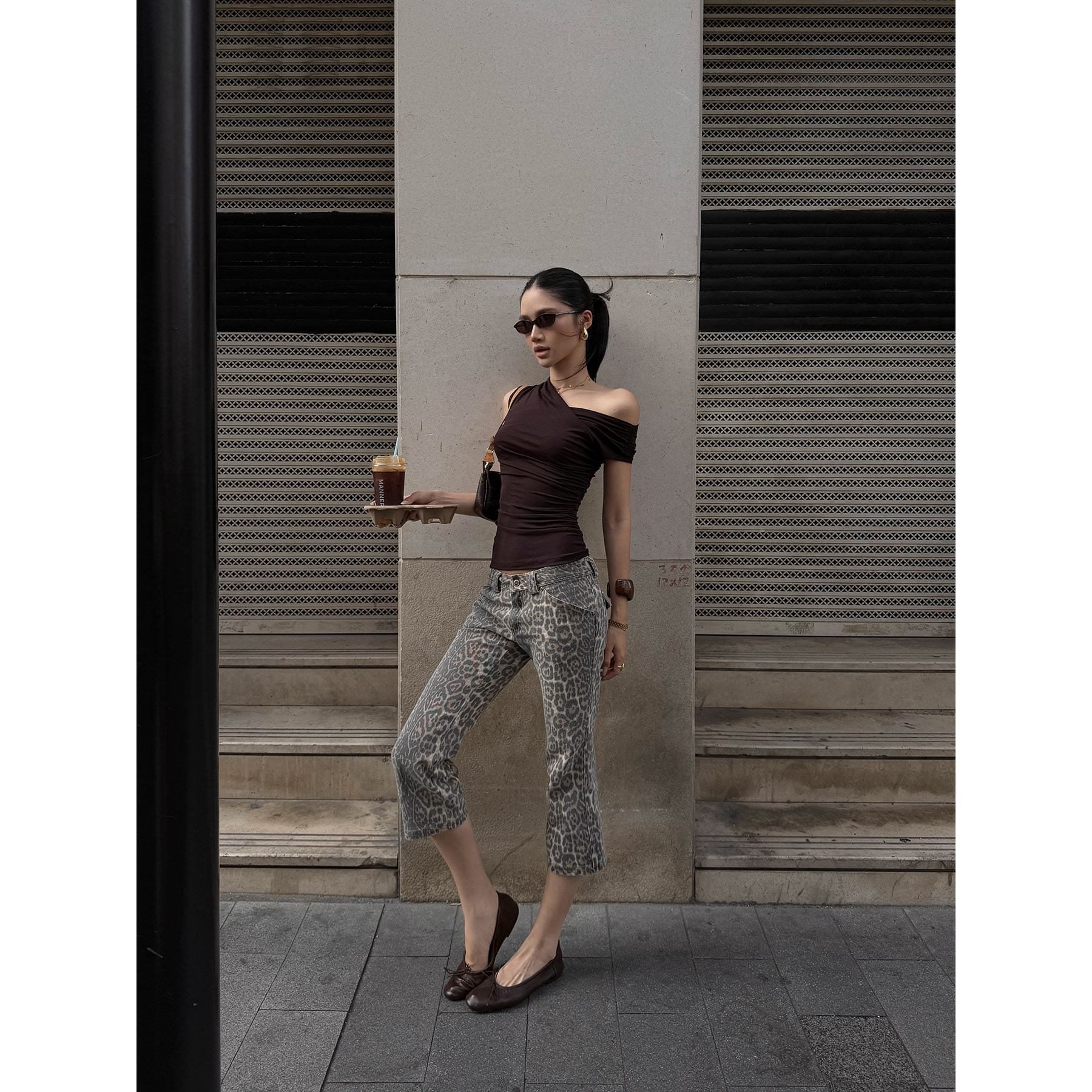 rovente_Leopard_Print_Micro_Flare_Low_Rise_Vintage_Slim_Straight_Women's_Capri_Pants_1054274252591_MISSTT