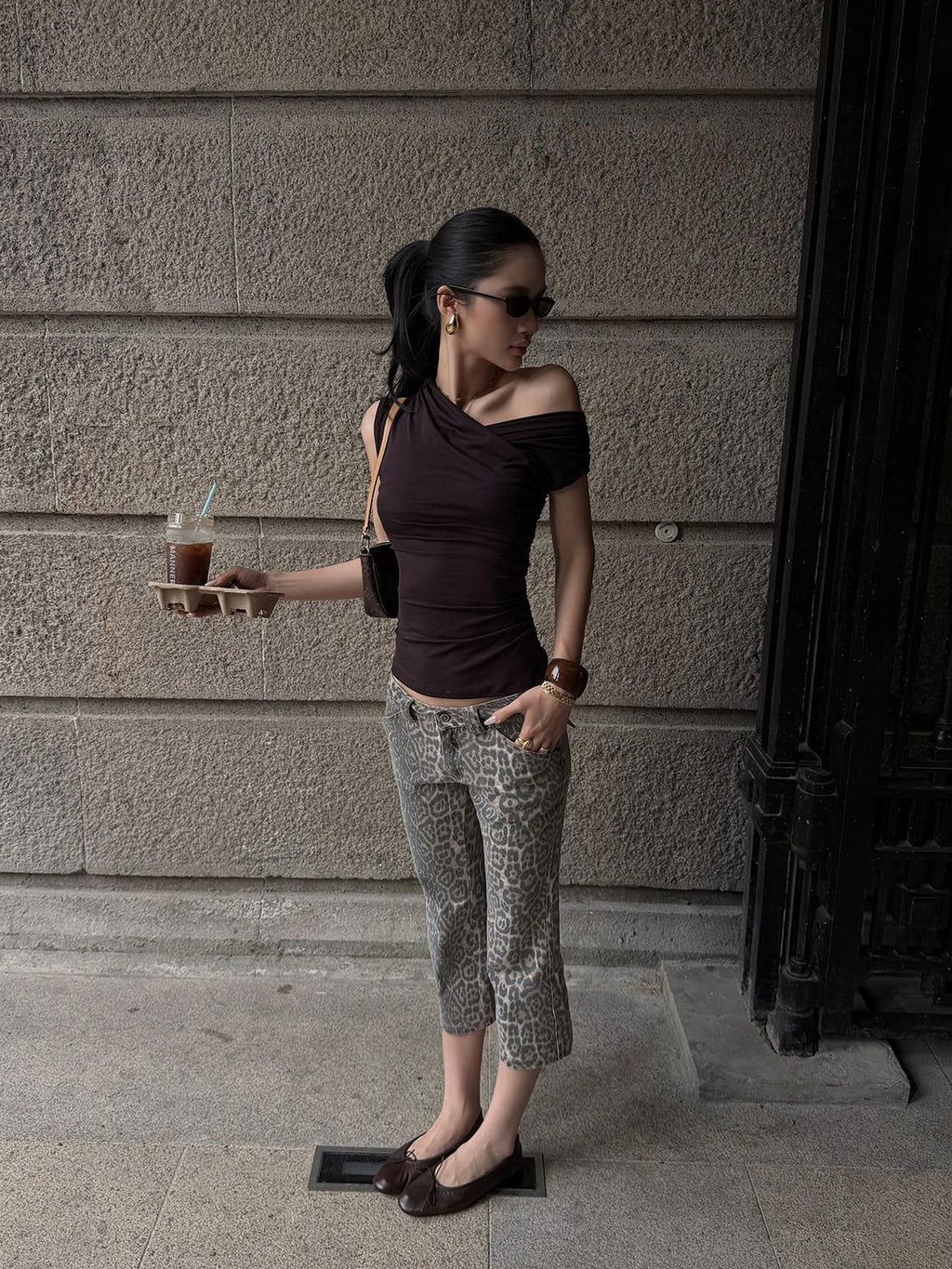 rovente Leopard Print Micro Flare Low Rise Vintage Slim Straight Women's Capri Pants