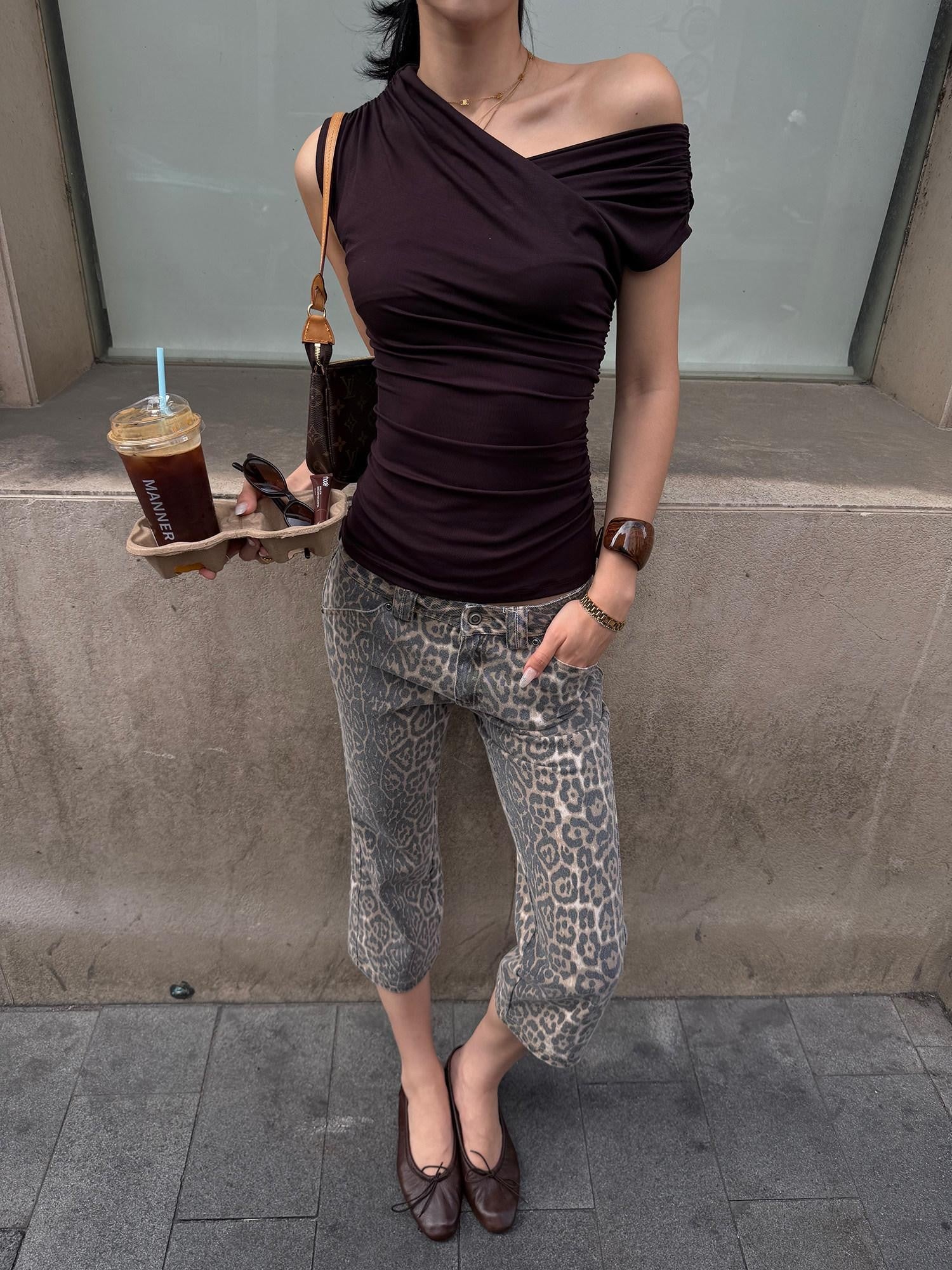 rovente Leopard Print Micro Flare Low Rise Vintage Slim Straight Women's Capri Pants