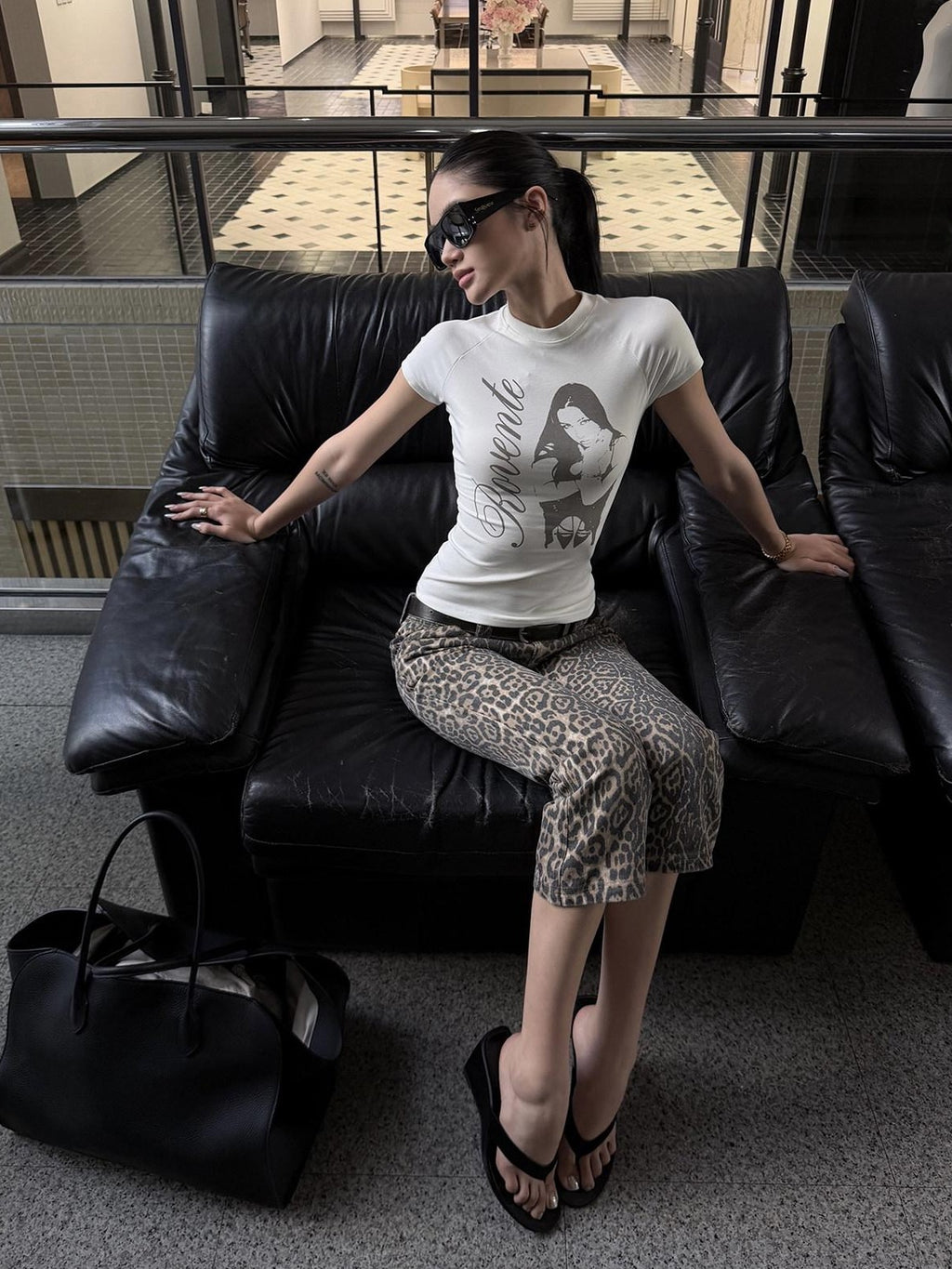 rovente Leopard Print Micro Flare Low Rise Vintage Slim Straight Women's Capri Pants