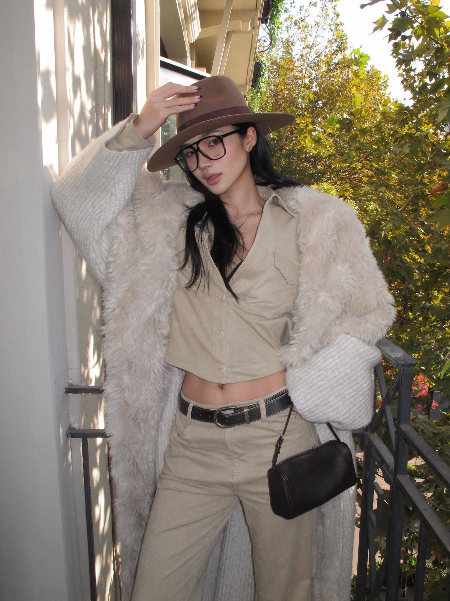 rovente Light Khaki Suede Collar V-neck Cropped Long Sleeve Women's Polyester Blouses