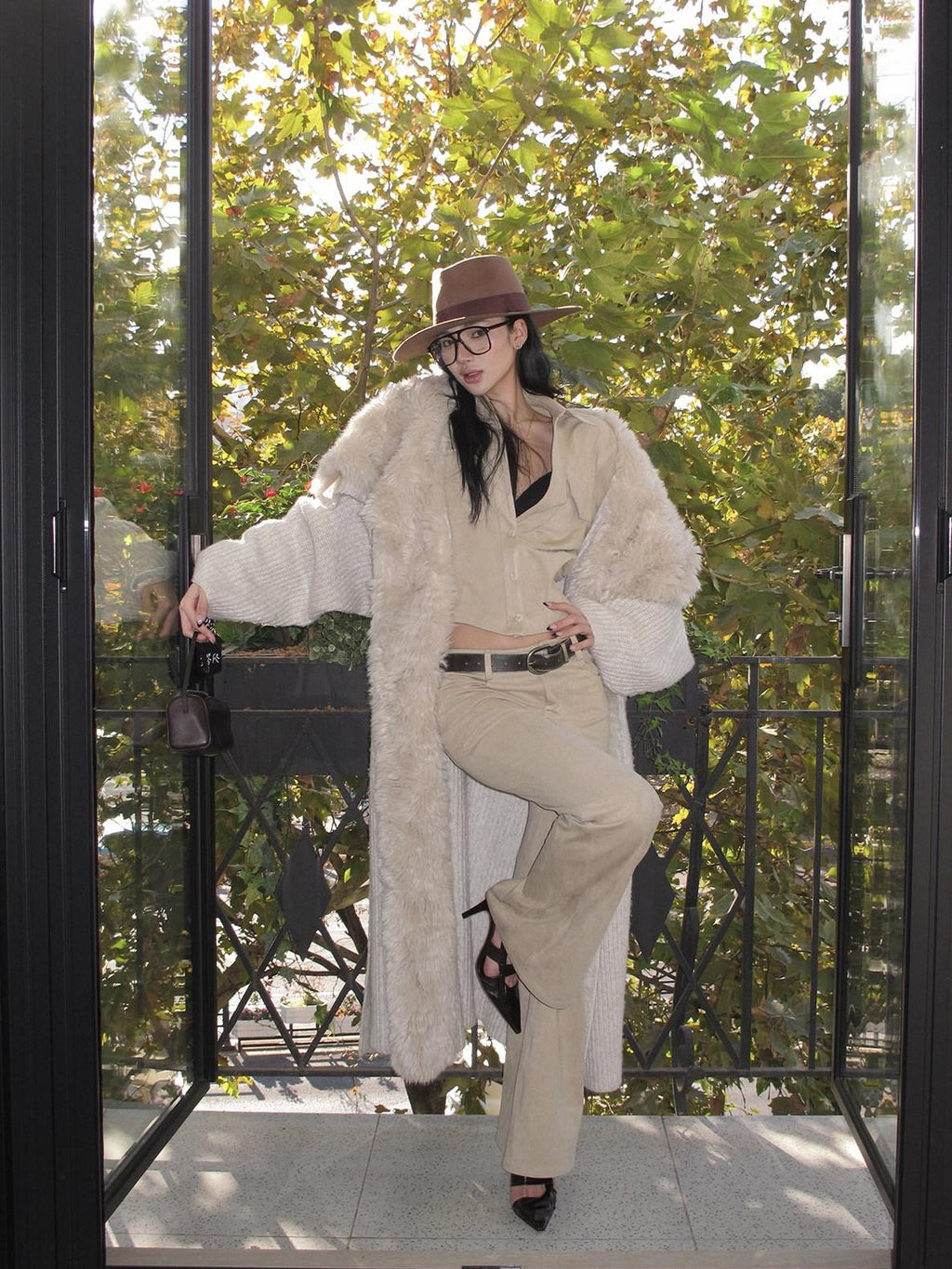 rovente Light Khaki Suede Slim Zip Fly Micro Women's Polyester Flare Pants
