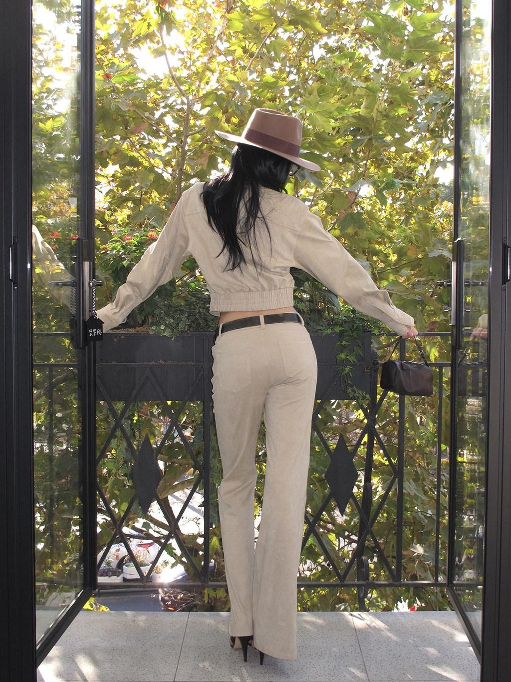 rovente Light Khaki Suede Slim Zip Fly Micro Women's Polyester Flare Pants