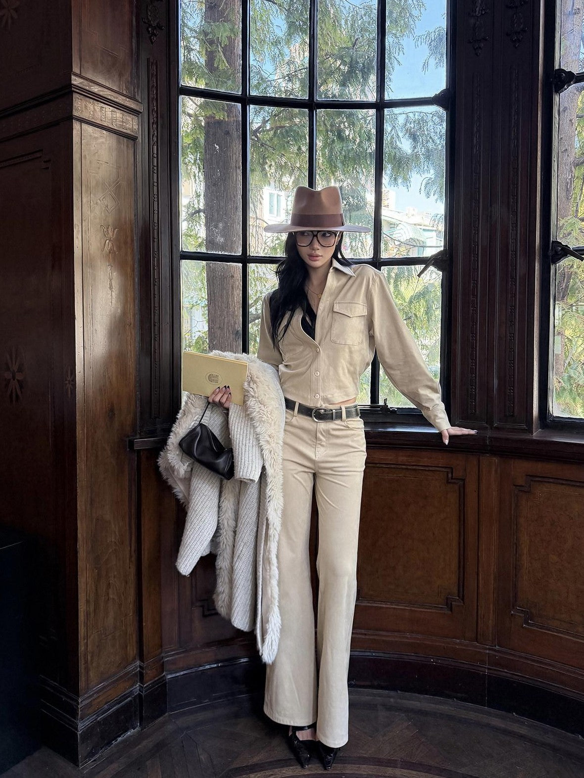 rovente Light Khaki Suede Slim Zip Fly Micro Women's Polyester Flare Pants