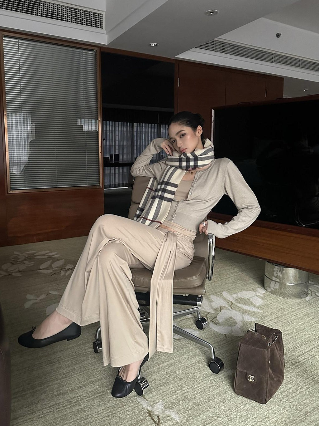 rovente Light Khaki Tie Waist Drawstring Elastic Knit Women's Lyocell Wide-leg Pants