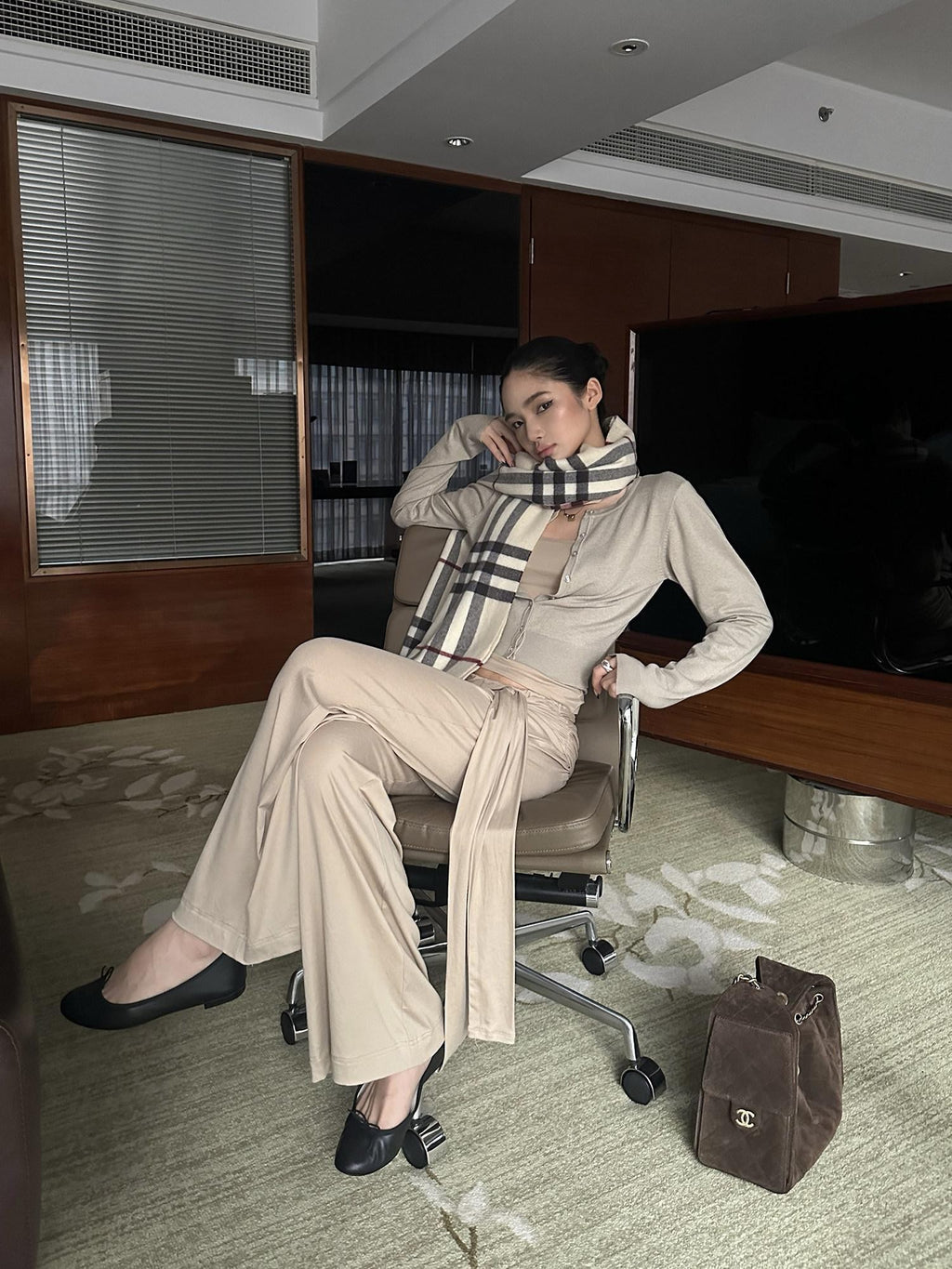 rovente Light Khaki Tie Waist Drawstring Elastic Knit Women's Lyocell Wide-leg Pants