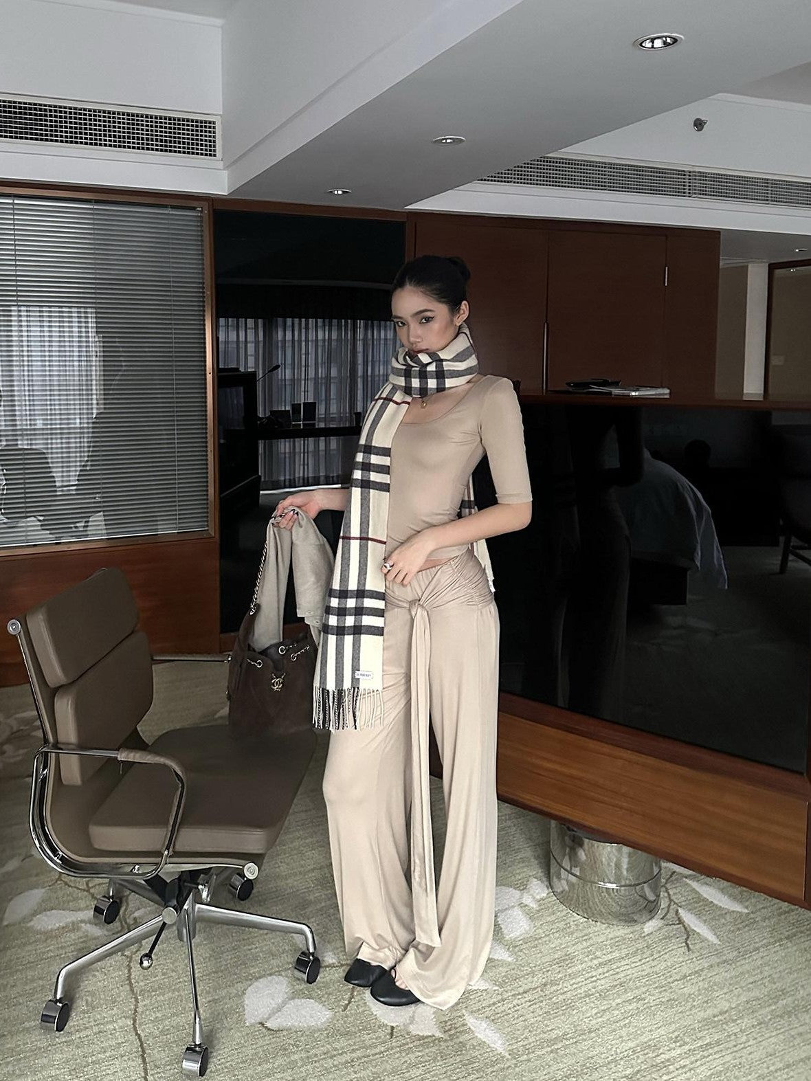 rovente Light Khaki Tie Waist Drawstring Elastic Knit Women's Lyocell Wide-leg Pants