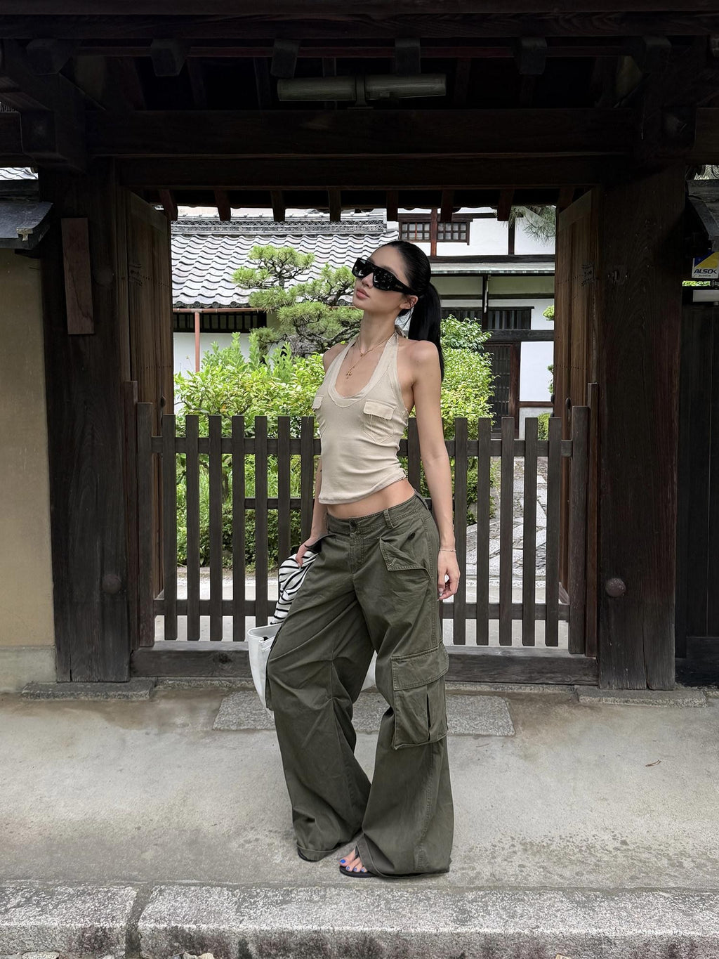 rovente Military Green Cargo Low Rise Vintage Relaxed Women's Wide-leg Pants