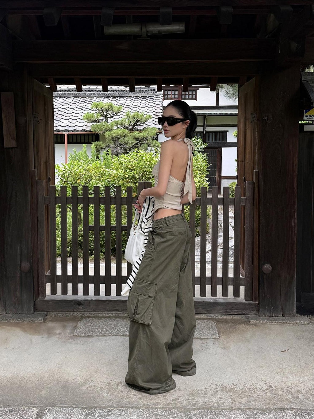 rovente Military Green Cargo Low Rise Vintage Relaxed Women's Wide-leg Pants