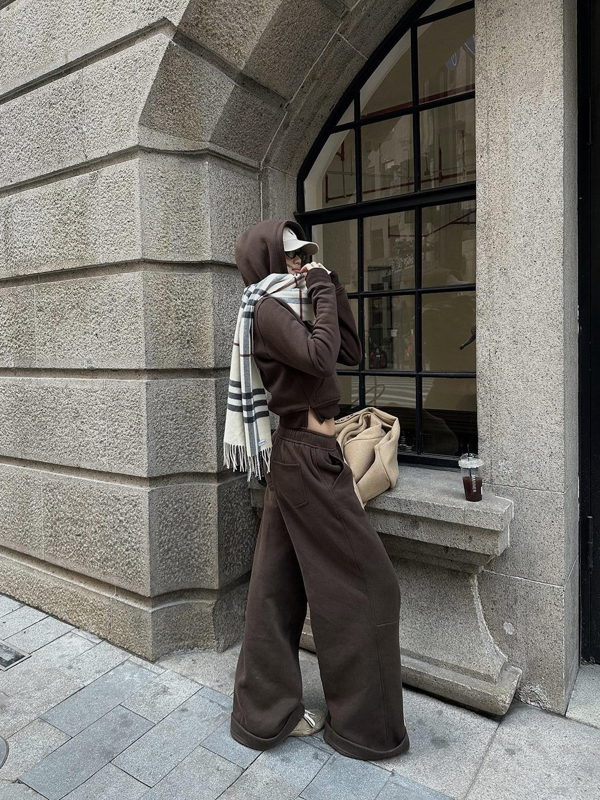 rovente Mocha Coffee Hooded Pullover Long Sleeve Women's Cotton Polyester Tracksuit Sets