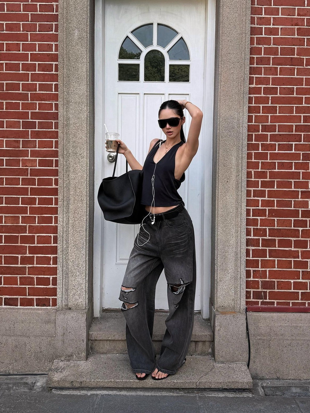 rovente Navy Halter V-neck Backless Cropped Strappy Women's Halter Tops