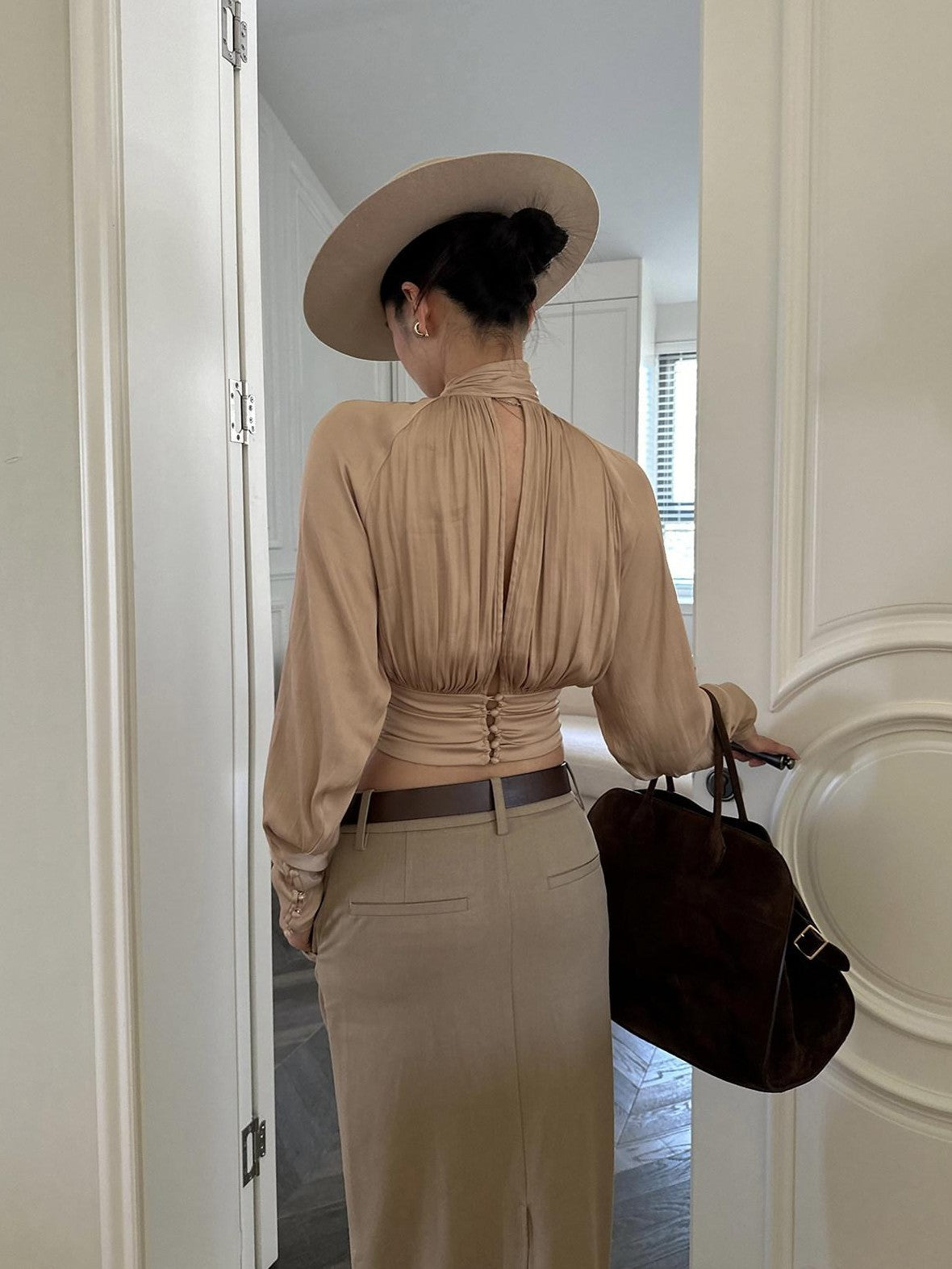 rovente Nude Tie Cinched Waist Stand Collar Long Sleeve Women's Polyester Bow Blouses