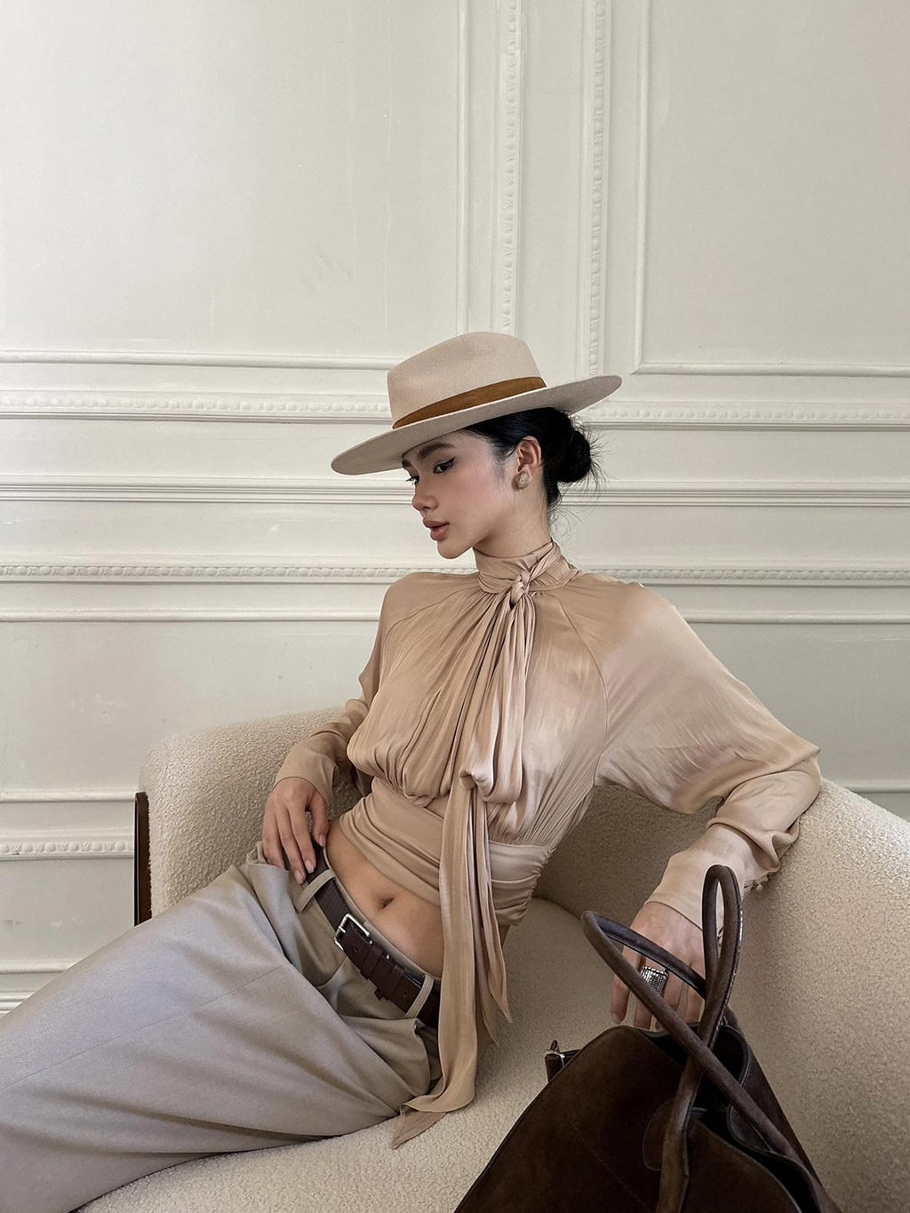 rovente Nude Tie Cinched Waist Stand Collar Long Sleeve Women's Polyester Bow Blouses