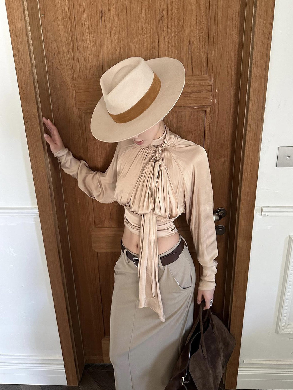 rovente Nude Tie Cinched Waist Stand Collar Long Sleeve Women's Polyester Bow Blouses