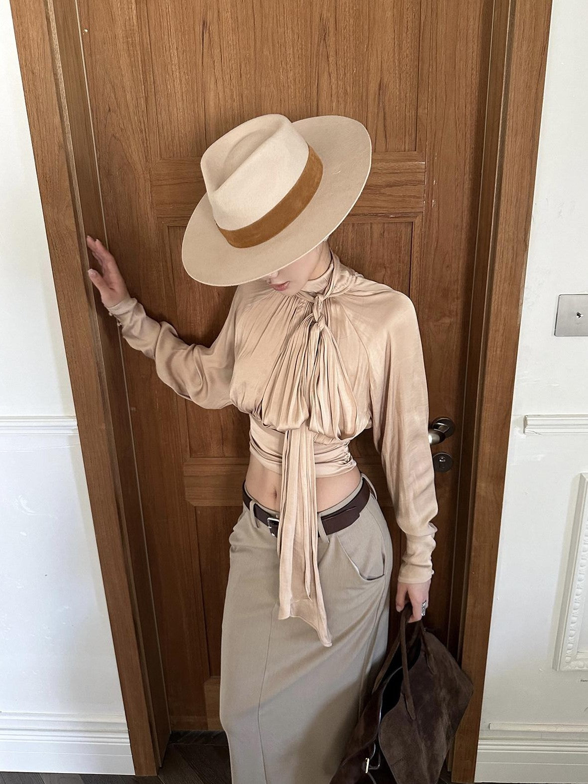 rovente Nude Tie Cinched Waist Stand Collar Long Sleeve Women's Polyester Bow Blouses