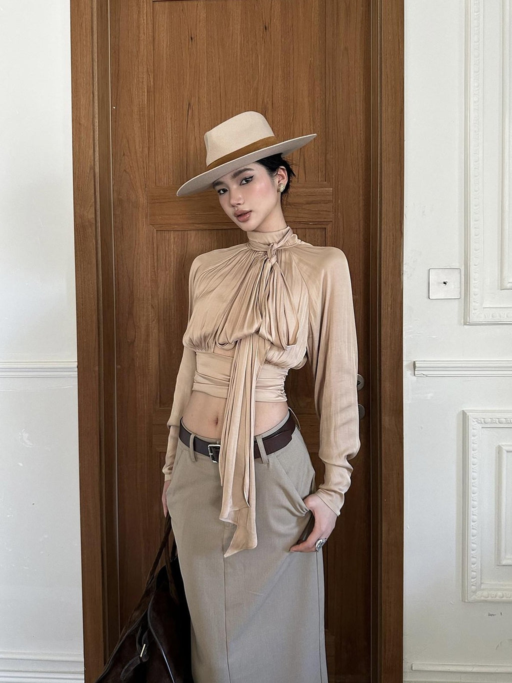 rovente Nude Tie Cinched Waist Stand Collar Long Sleeve Women's Polyester Bow Blouses