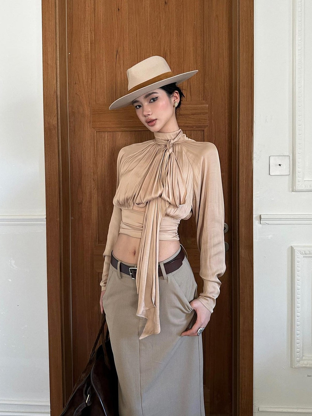 rovente Nude Tie Cinched Waist Stand Collar Long Sleeve Women's Polyester Bow Blouses