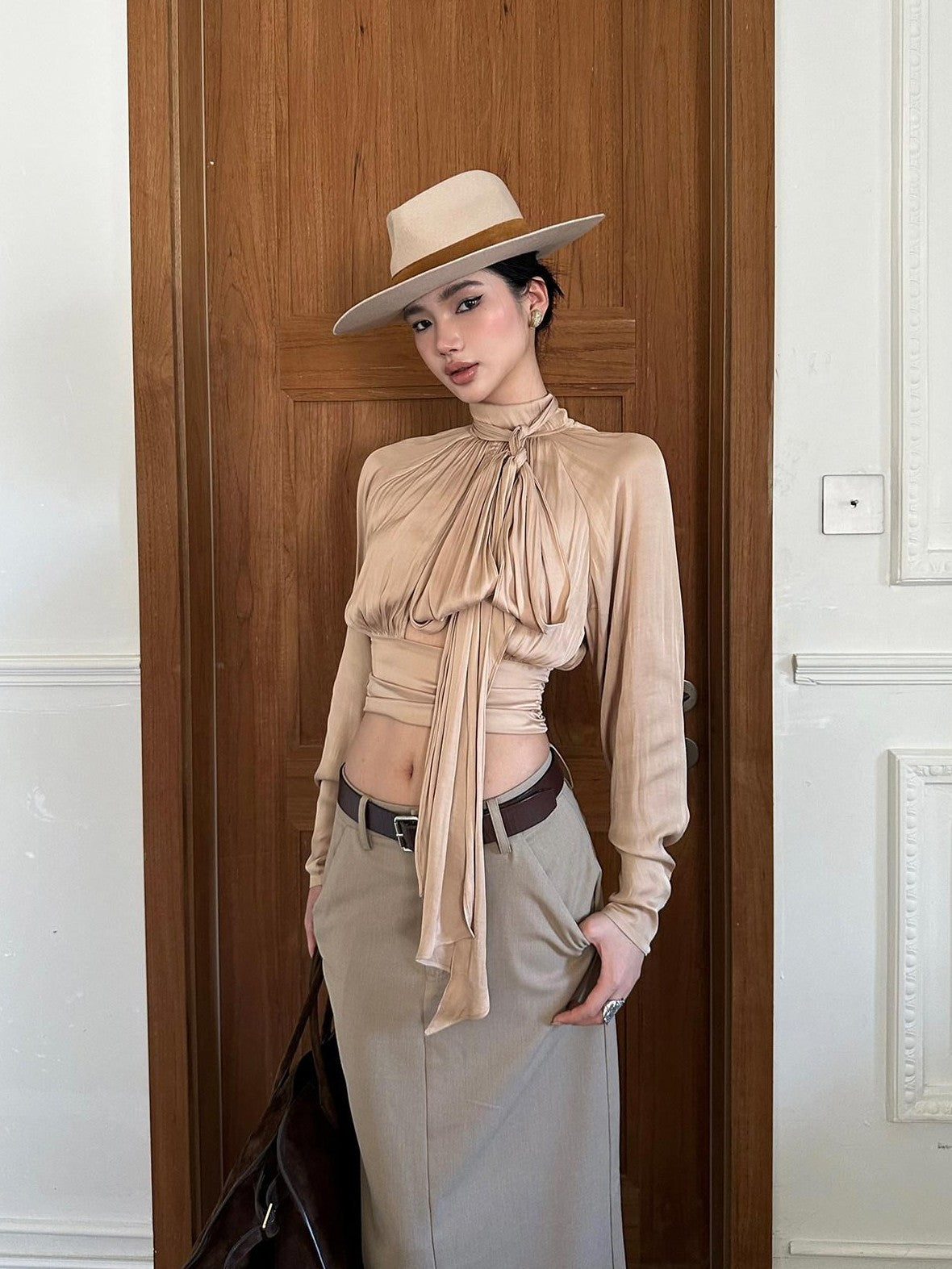 rovente Nude Tie Cinched Waist Stand Collar Long Sleeve Women's Polyester Bow Blouses