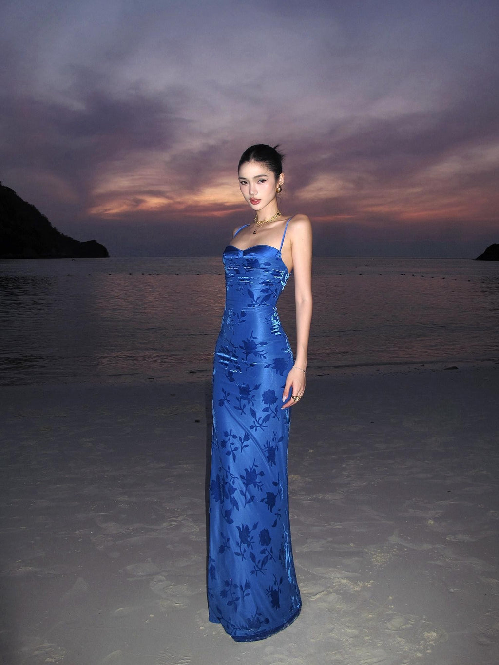 rovente Ocean Blue Print Strappy Slim Fit Women's Bodycon Maxi Dresses