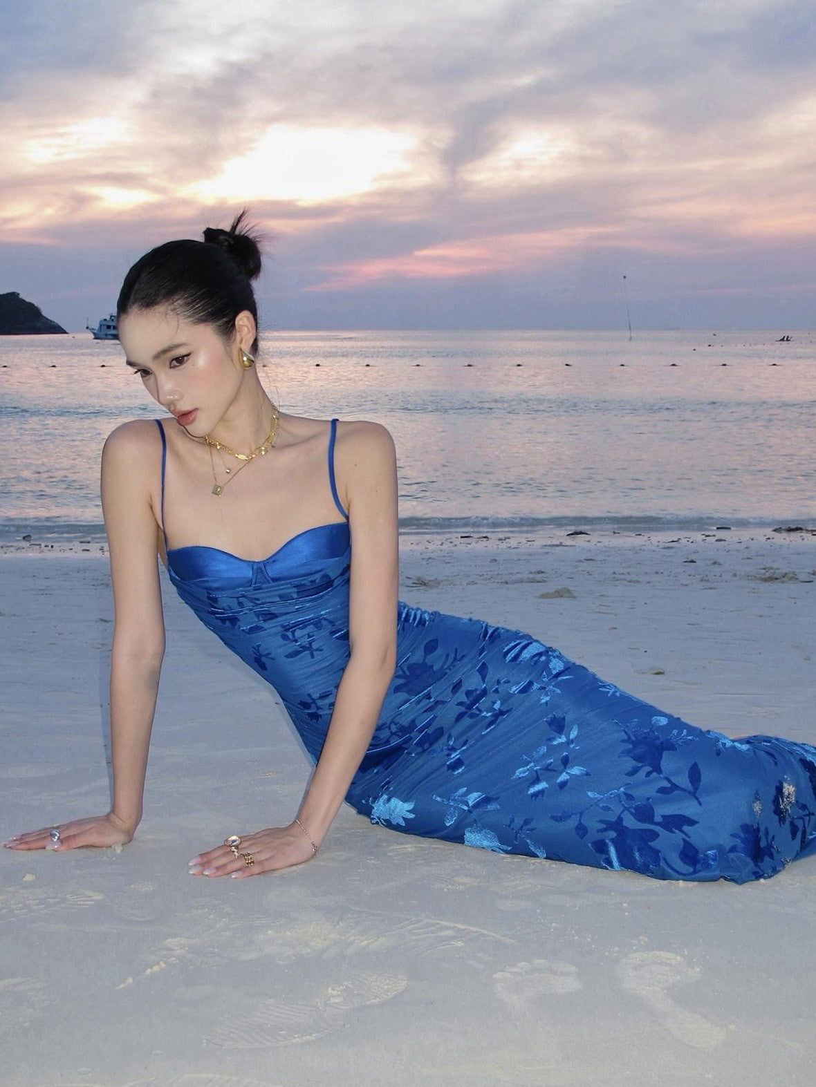 rovente Ocean Blue Print Strappy Slim Fit Women's Bodycon Maxi Dresses