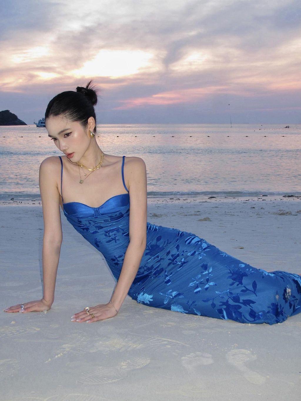 rovente Ocean Blue Print Strappy Slim Fit Women's Bodycon Maxi Dresses