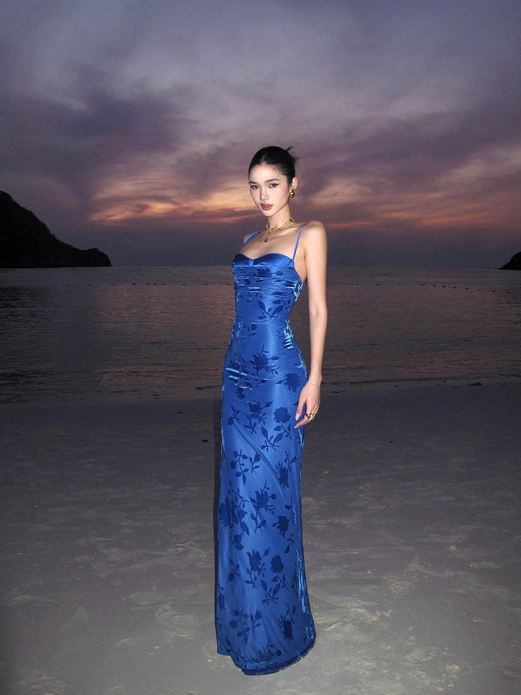 rovente Ocean Blue Print Strappy Slim Fit Women's Bodycon Maxi Dresses