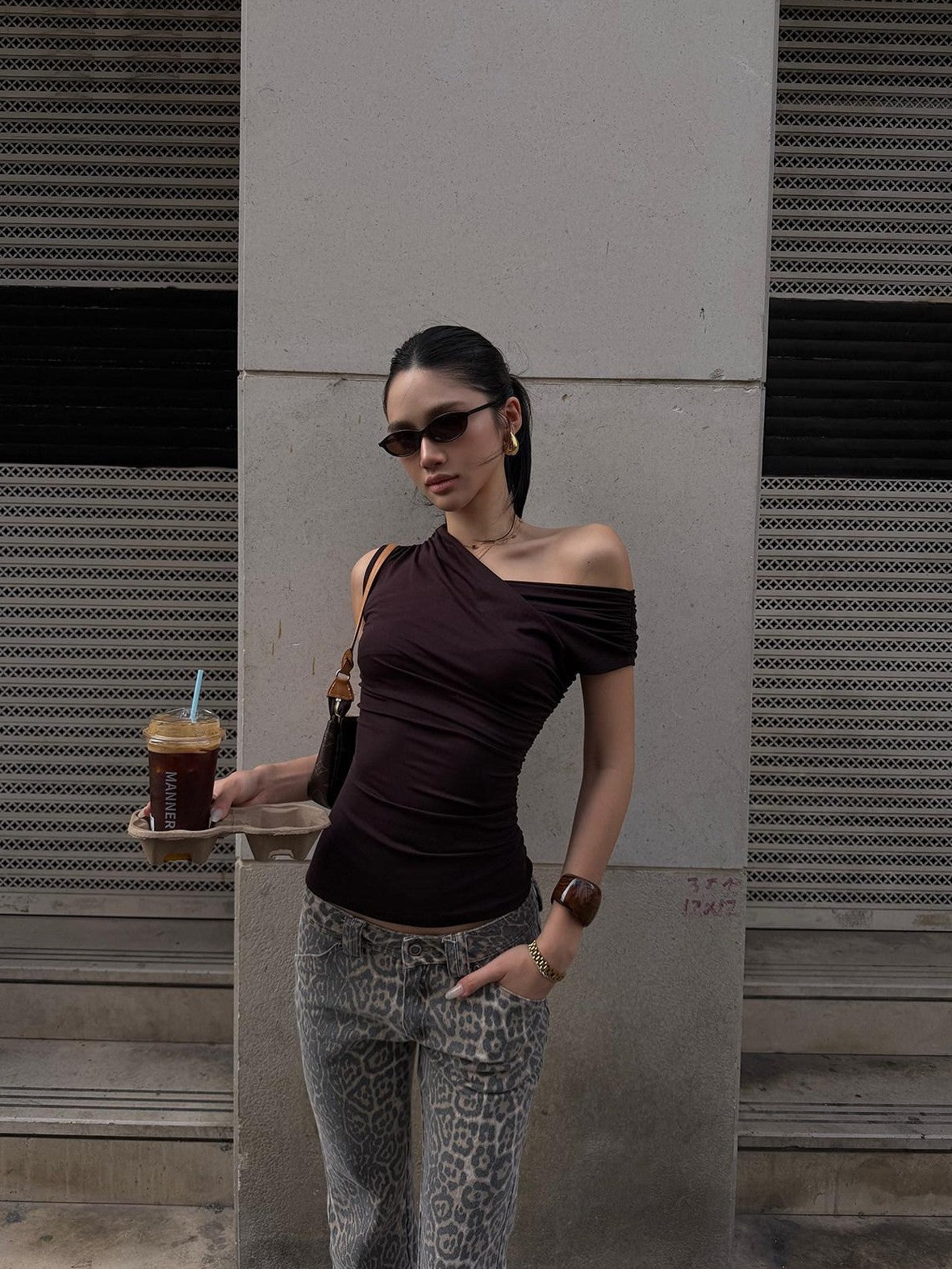 rovente Plum Purple Asymmetric Shoulder Ruched Pleat Women's Lyocell Slim T-shirts