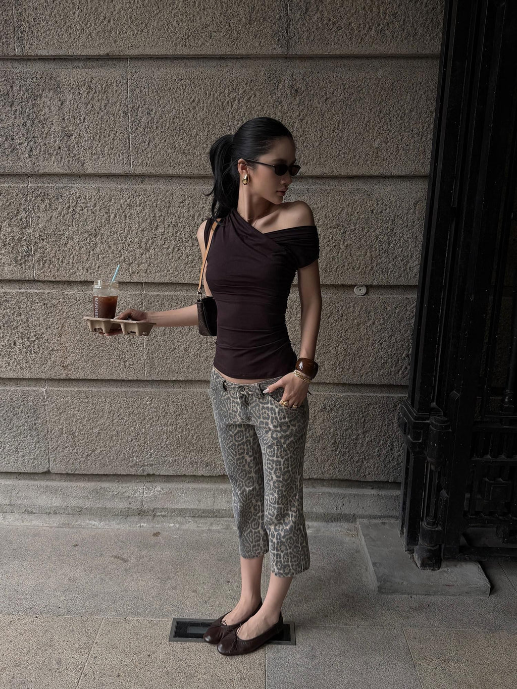 rovente Plum Purple Asymmetric Shoulder Ruched Pleat Women's Lyocell Slim T-shirts