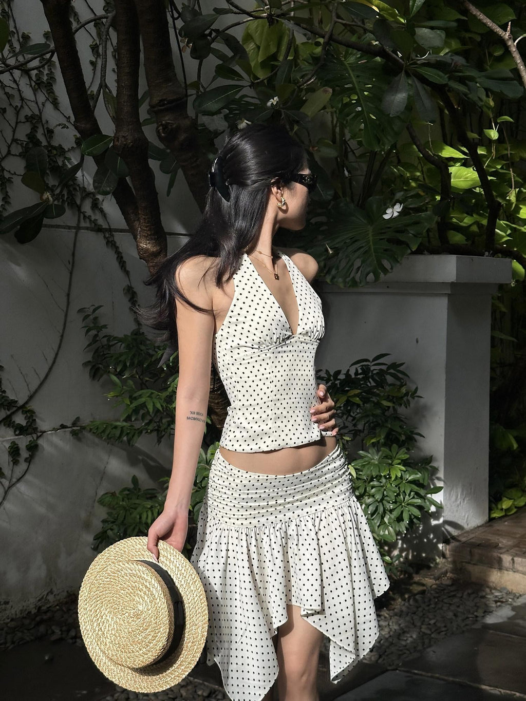 rovente Polka Dot Sexy V-neck Halter Asymmetrical Women's Polyester Matching Skirt Sets