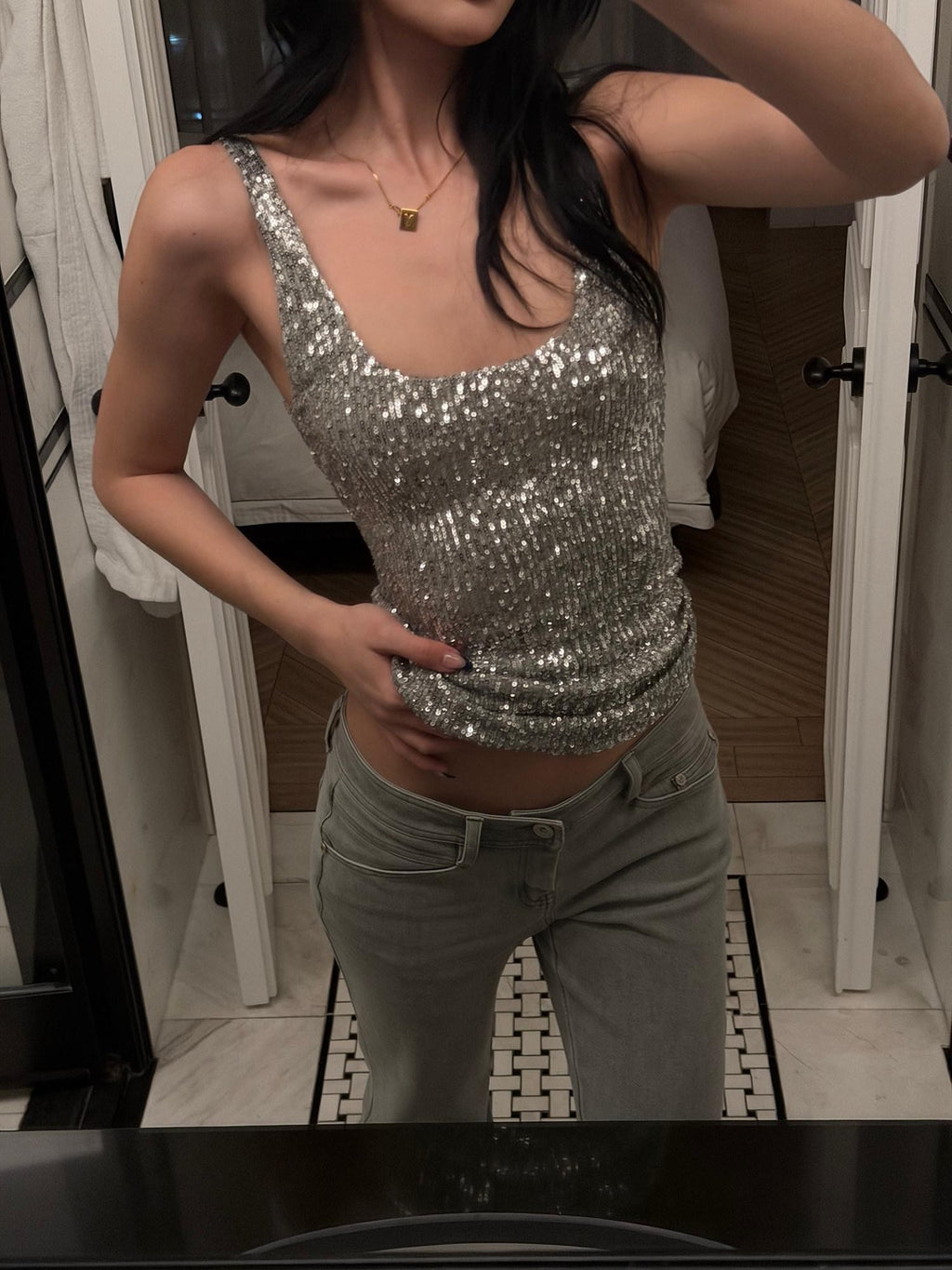 rovente Silver Sequin U Neck Slim Fit Cropped Women's Polyester Tank Tops