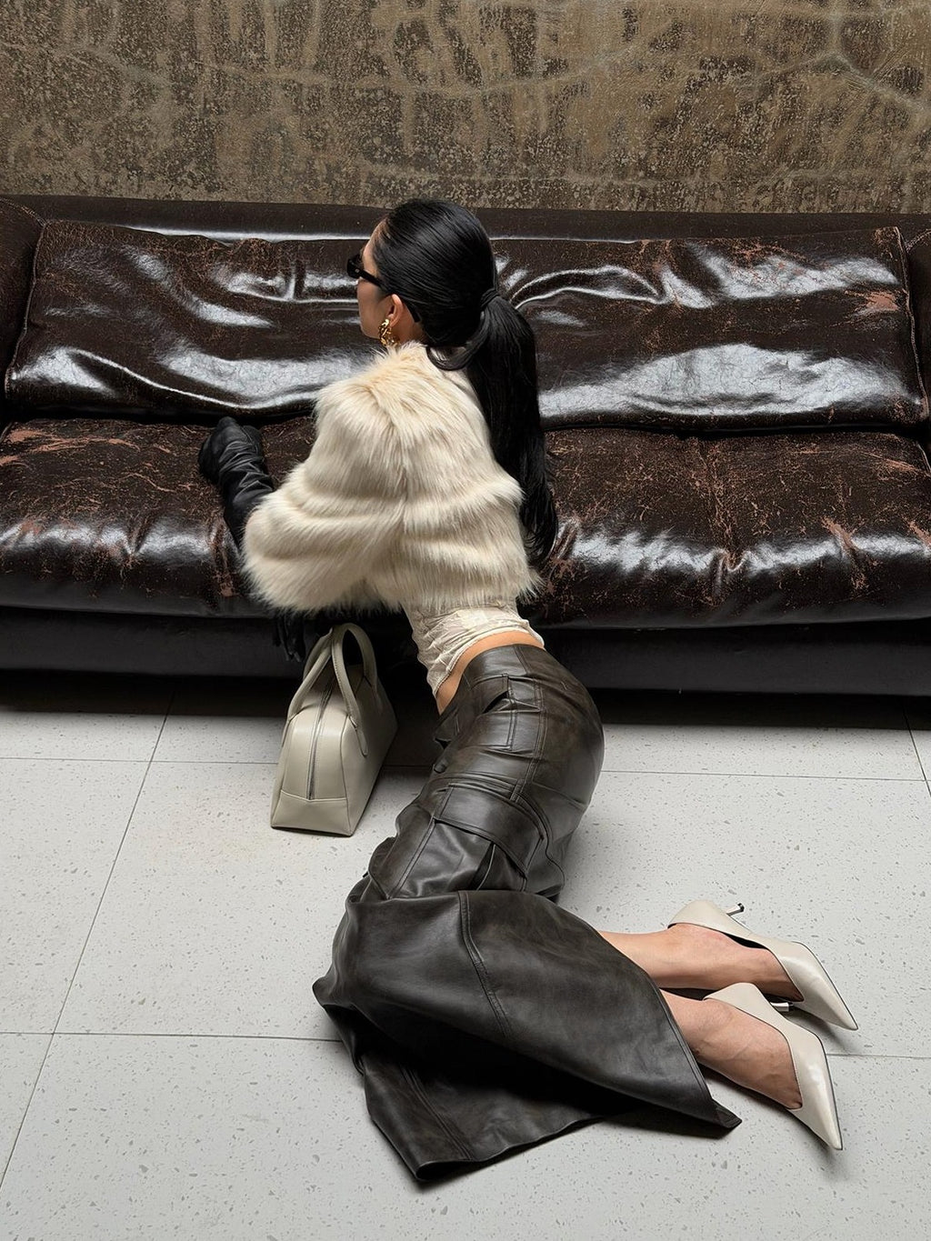 rovente Solid Cropped Seven Sleeve Loose Fit Women's Faux Fur Coats