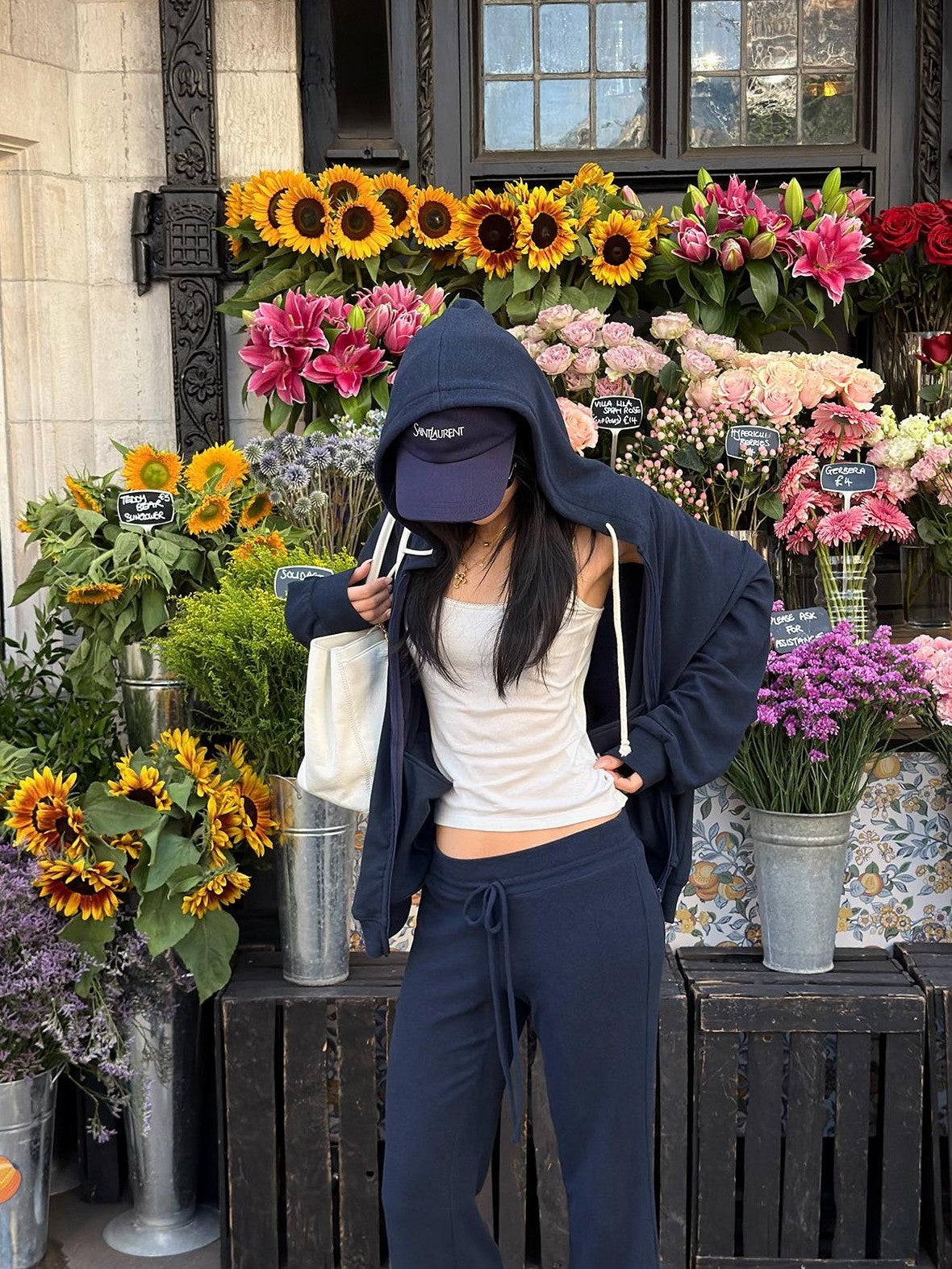rovente Solid Hooded Zip Up Capri Pants Women's Polyester Tracksuit Sets