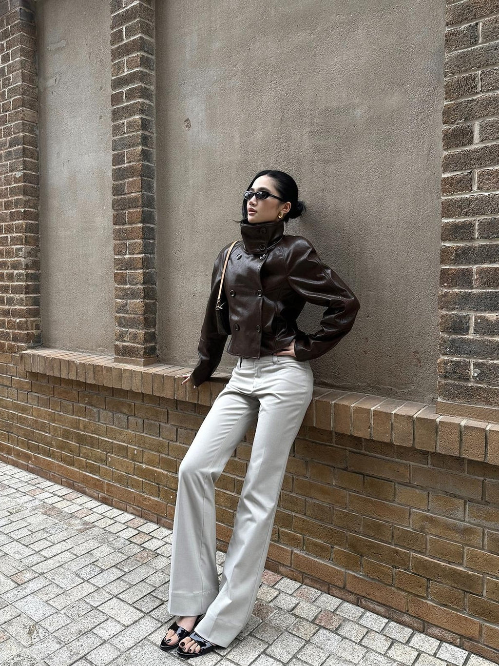 rovente Stone Pocket Low Waist Slim Fit Women's Polyester Straight-leg Pants