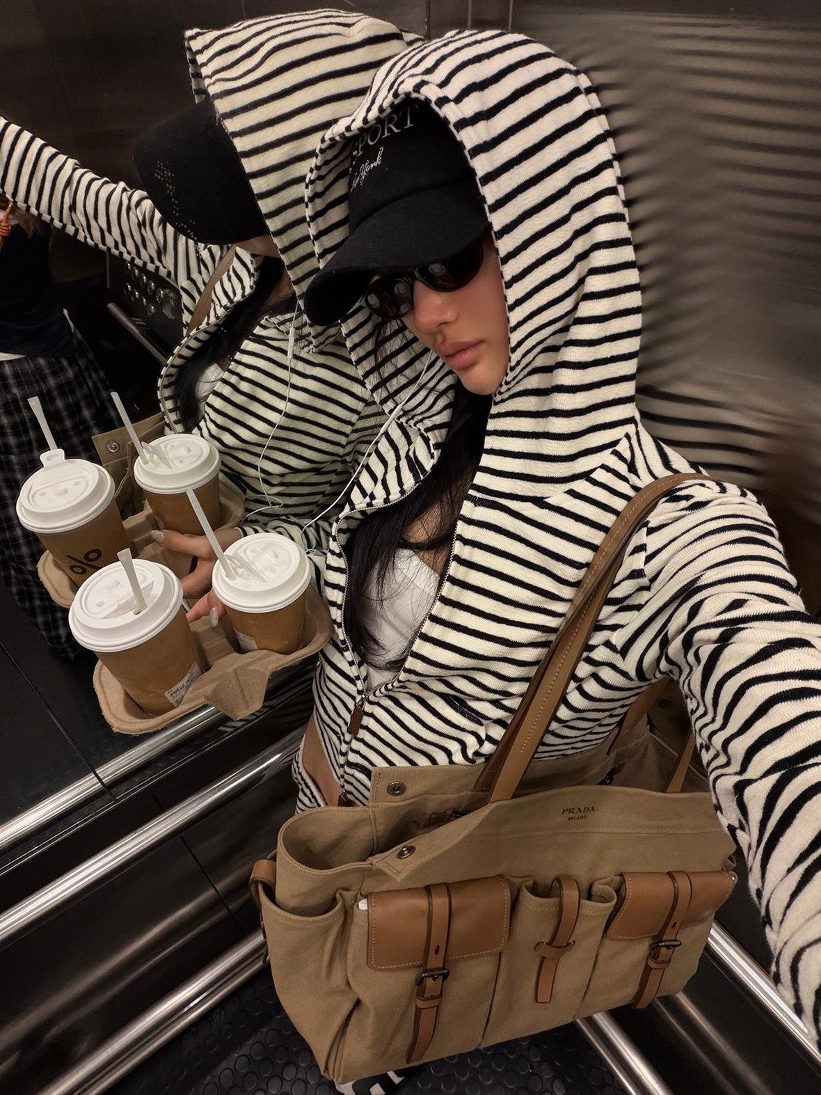 rovente Striped Hooded Zip Up Cropped Women's Polyester Casual Top & Shorts Sets