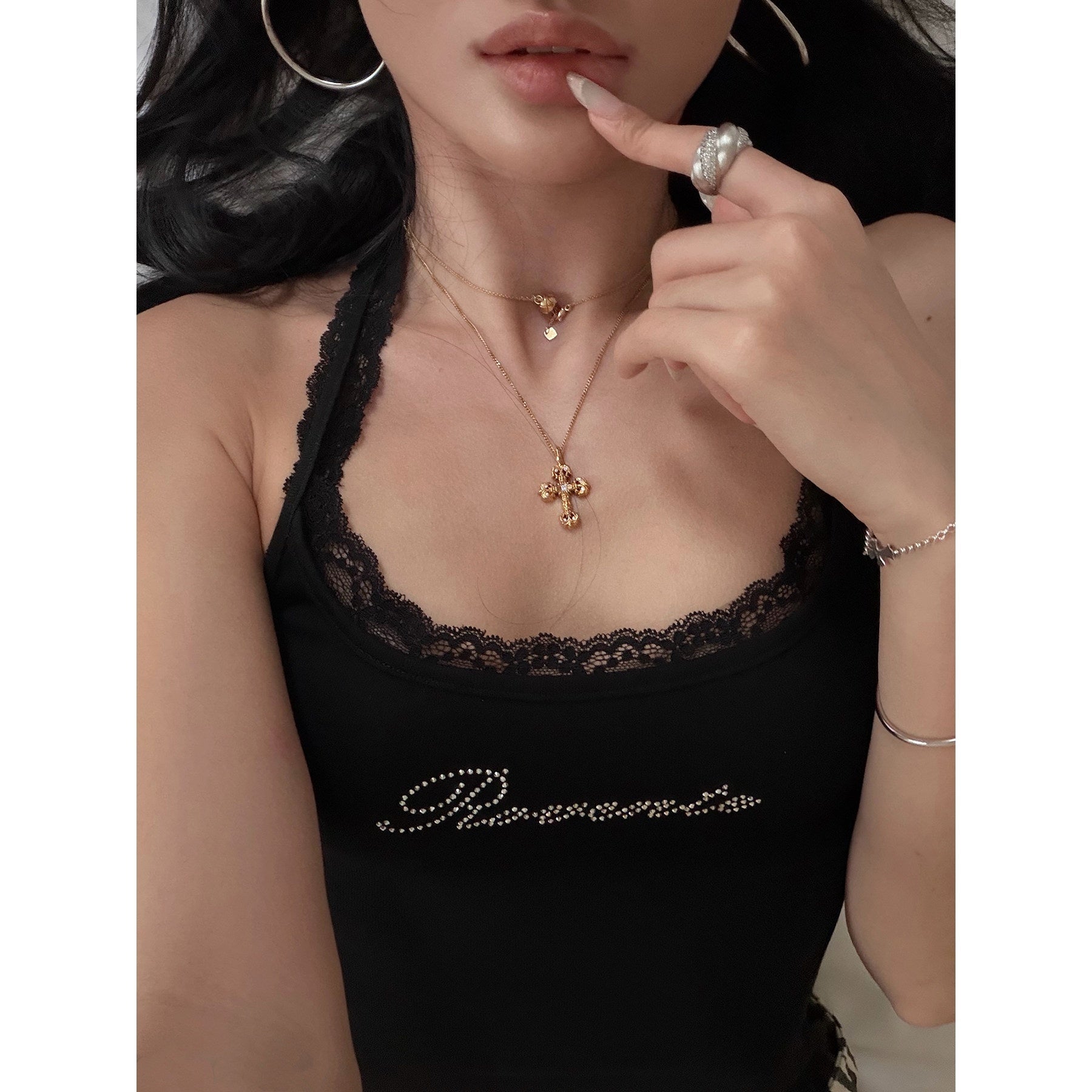 rovente_Two_Tone_Rhinestone_Slim_Fit_U_Neck_Lace_Trim_Women's_Lace_Camisoles_1053346545560_MISSTT