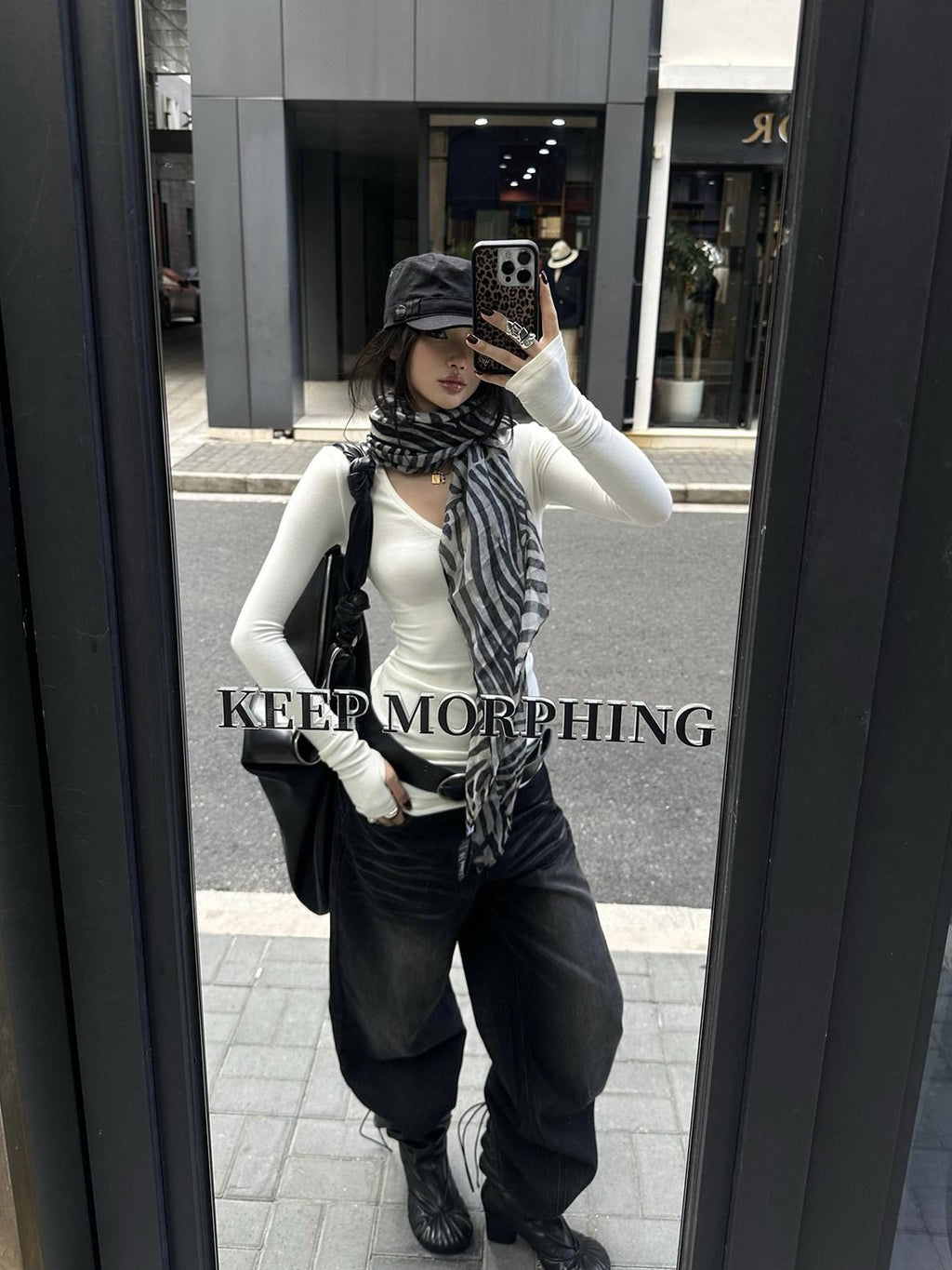 rovente V-neck Long Sleeve Printed Knit Waist Cinch Women's Bodycon Mini Dresses