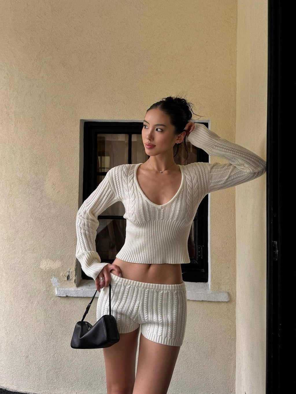 rovente V-neck Waist Cinched Cable Knit Women's Wool Blend Casual Top & Shorts Sets