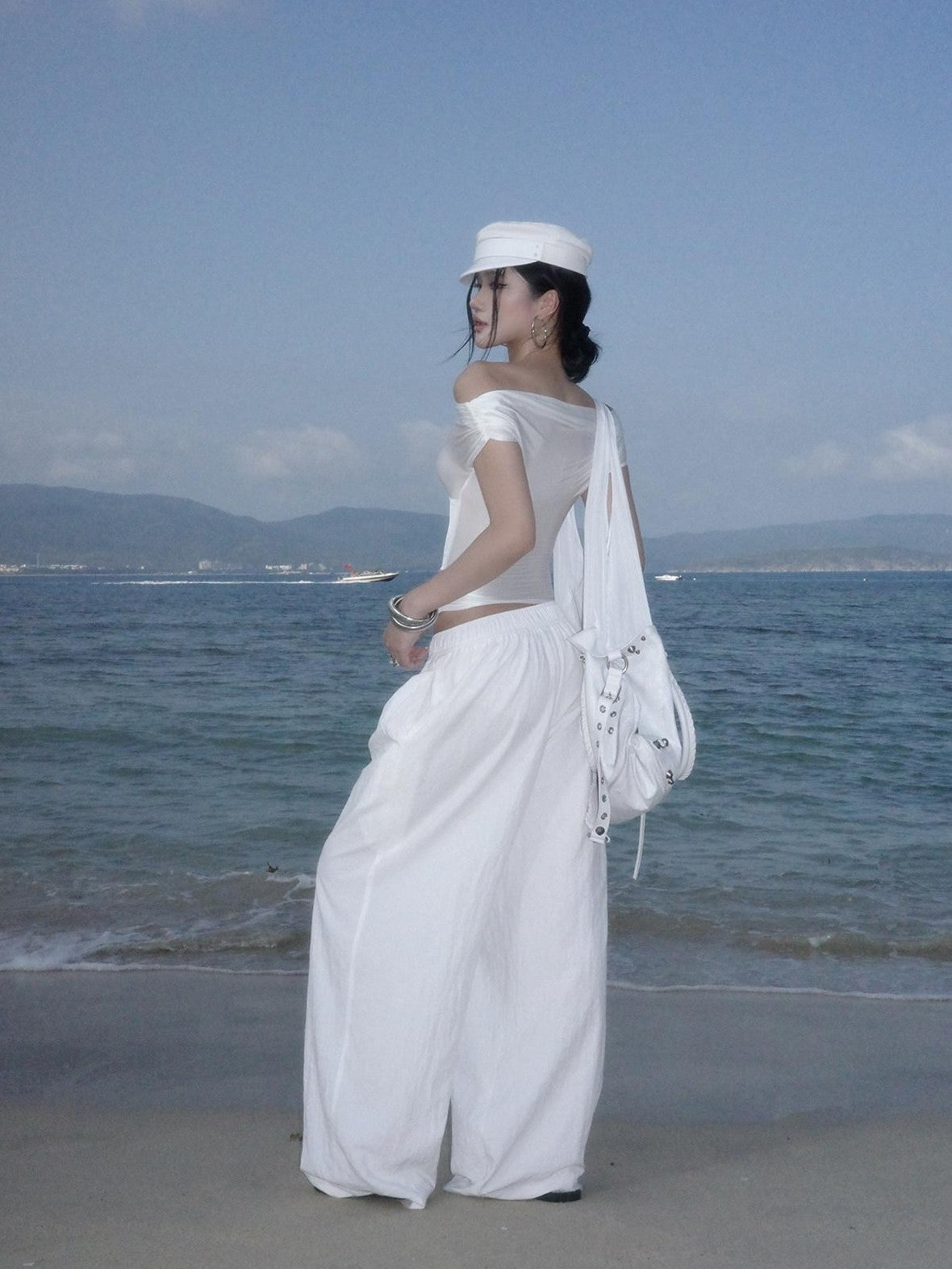 rovente White Asymmetric Shoulder Cutout Tie Waist Women's Nylon Spandex Slim T-shirts
