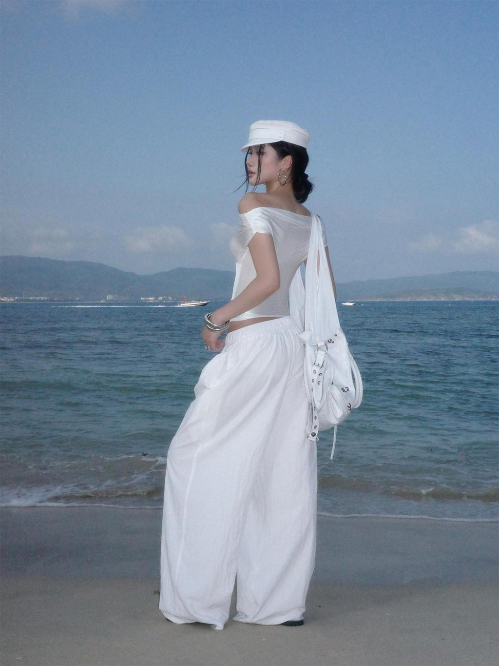 rovente White Asymmetric Shoulder Cutout Tie Waist Women's Nylon Spandex Slim T-shirts
