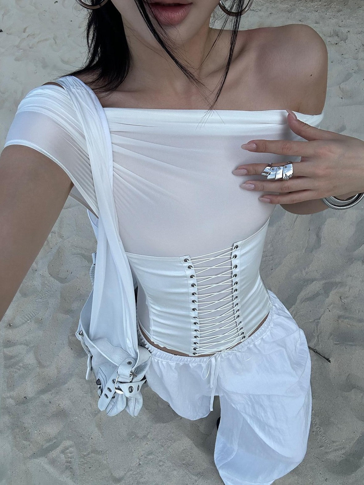 rovente White Asymmetric Shoulder Cutout Tie Waist Women's Nylon Spandex Slim T-shirts