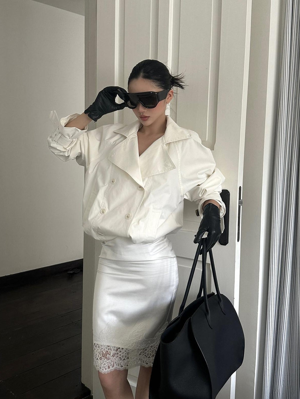 rovente White Double Breasted Stand Collar Short Loose Cotton Women's Casual Jackets
