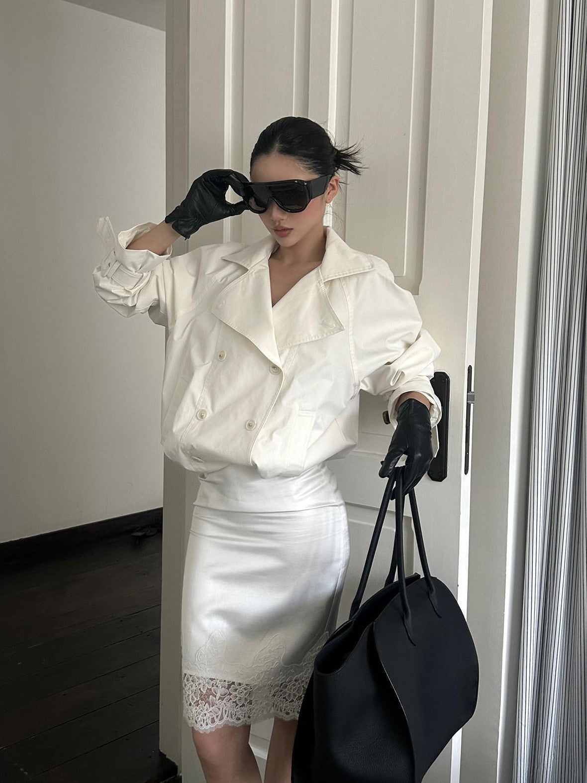 rovente White Double Breasted Stand Collar Short Loose Cotton Women's Casual Jackets