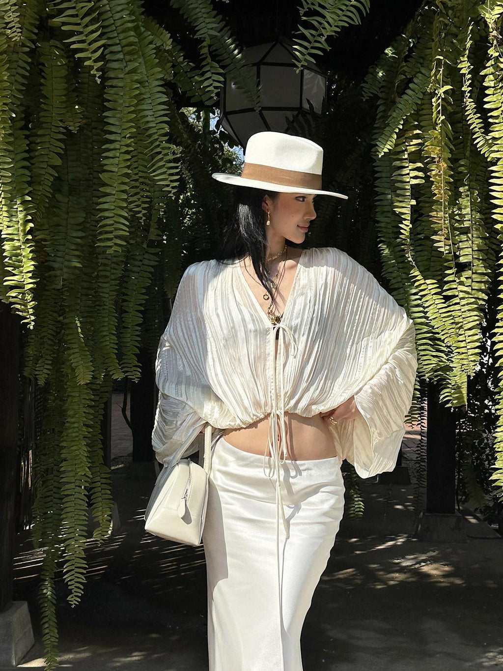 rovente White Drawstring V-neck Longsleeve Semi Sheer Women's Polyester Tie-front Shirts