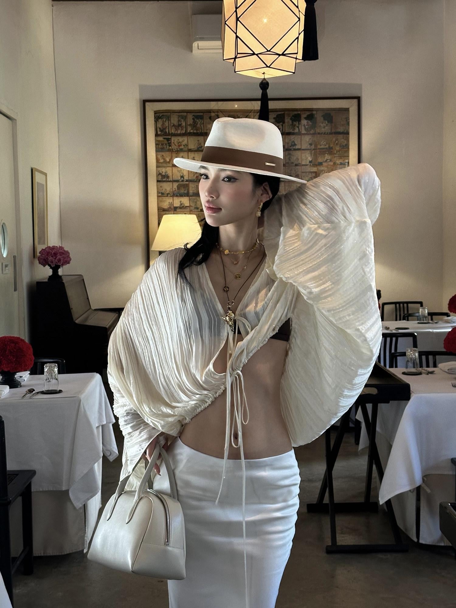 rovente White Drawstring V-neck Longsleeve Semi Sheer Women's Polyester Tie-front Shirts
